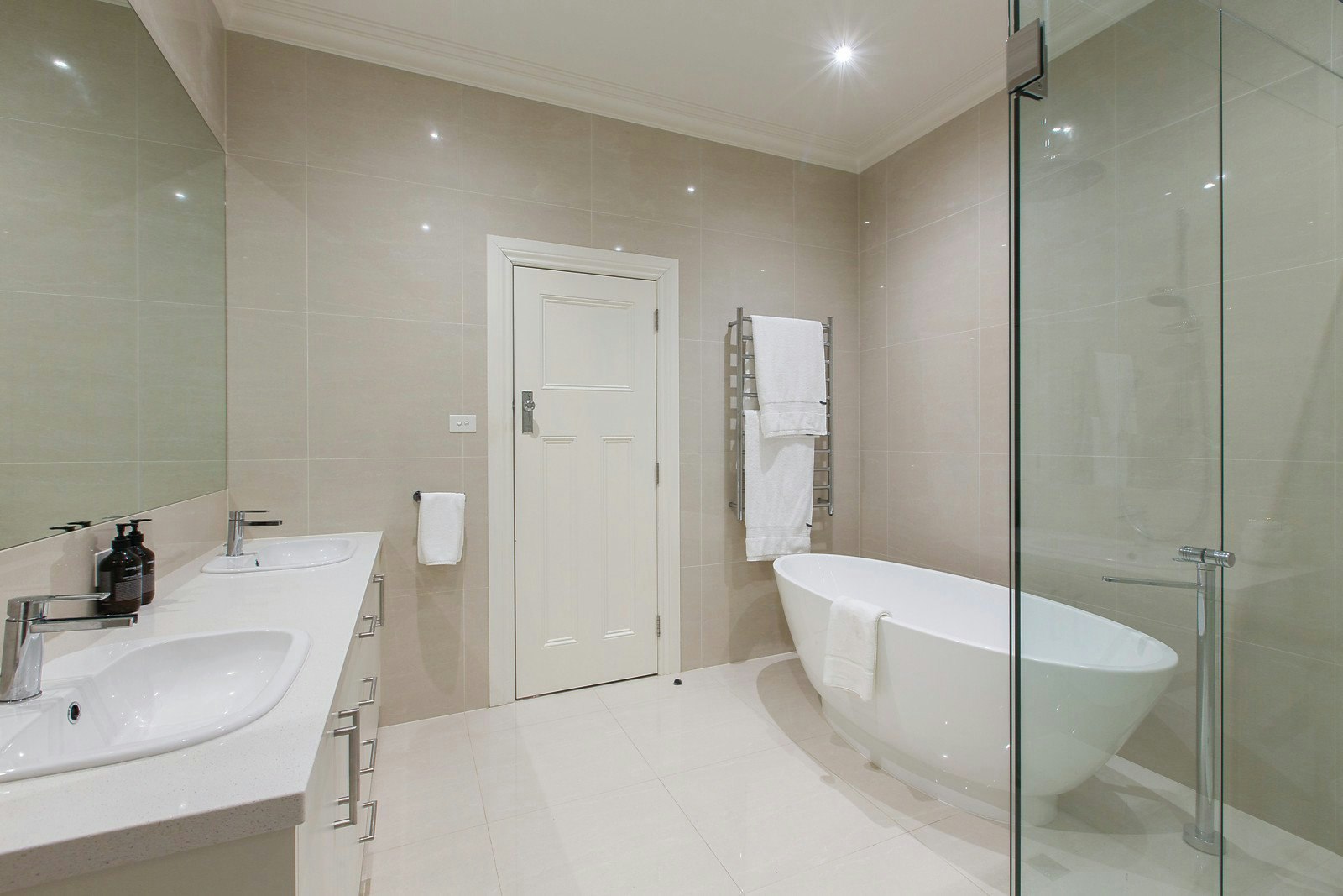 42 Guildford Road, Surrey Hills, VIC