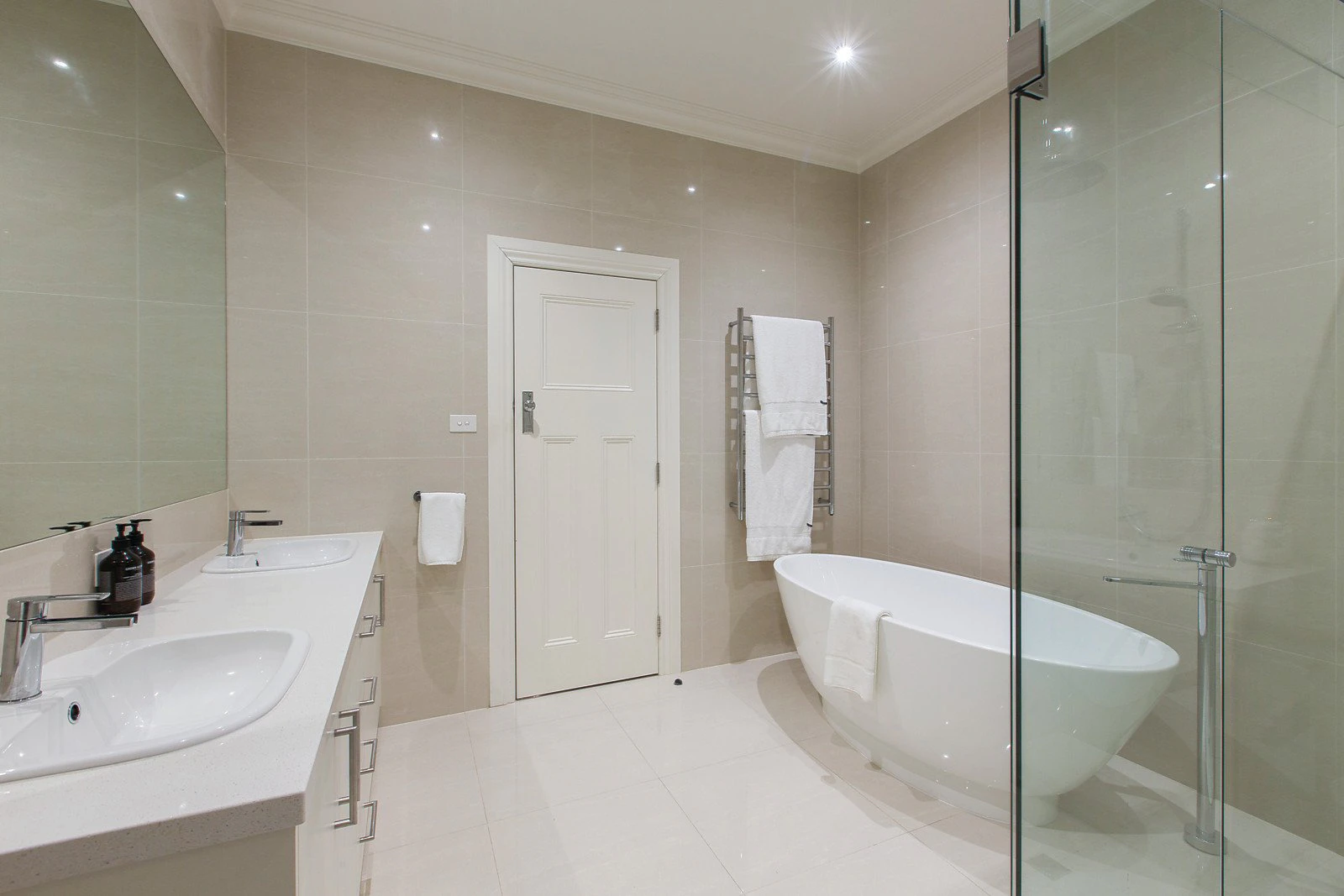 42 Guildford Road, Surrey Hills, VIC