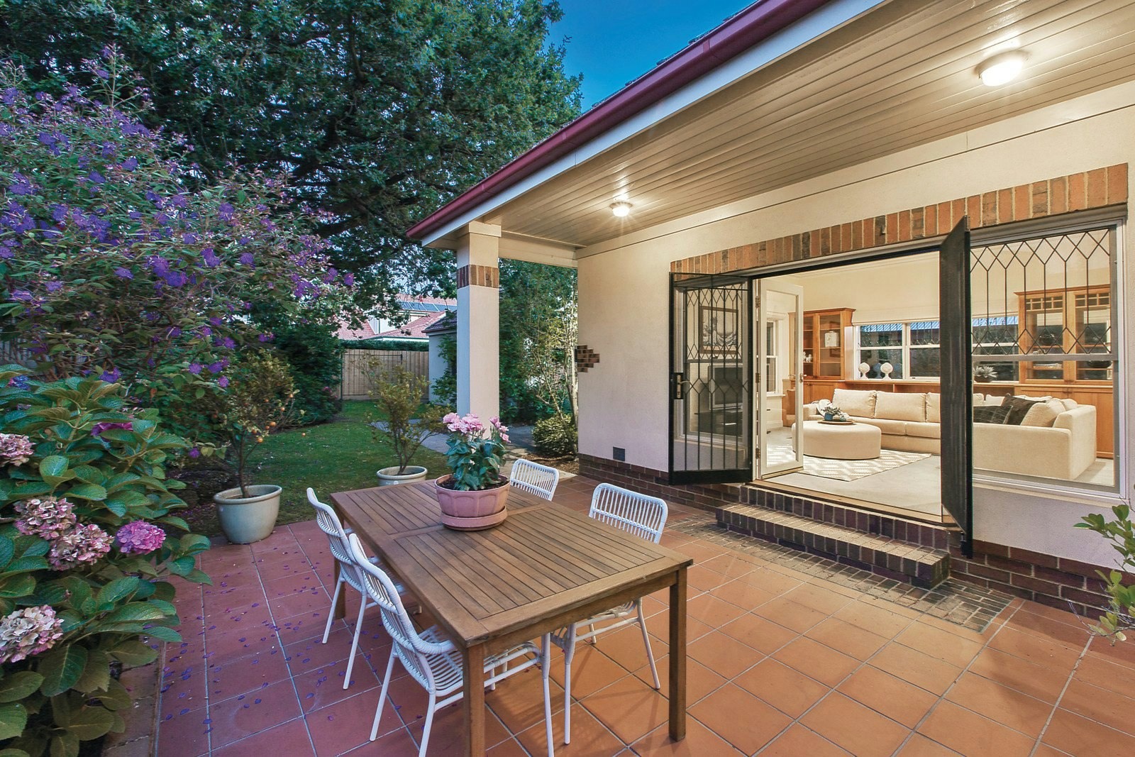 11 Pembroke Street, Surrey Hills, VIC