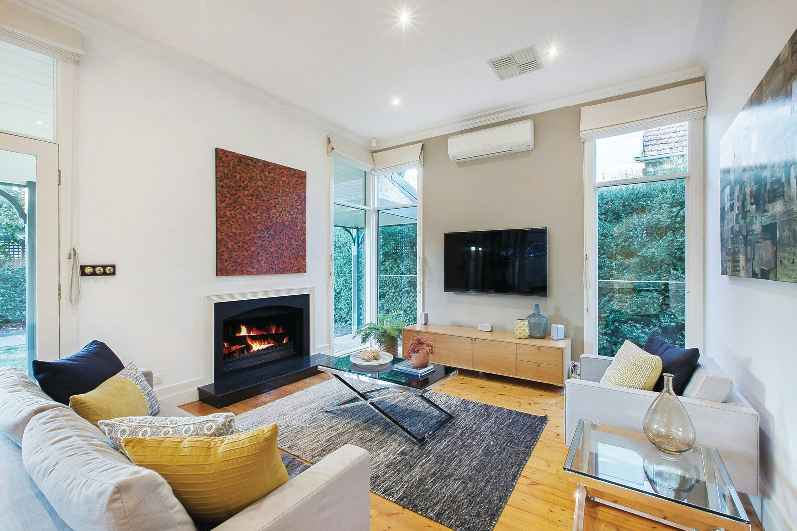 31 Mangarra Road, Canterbury, VIC