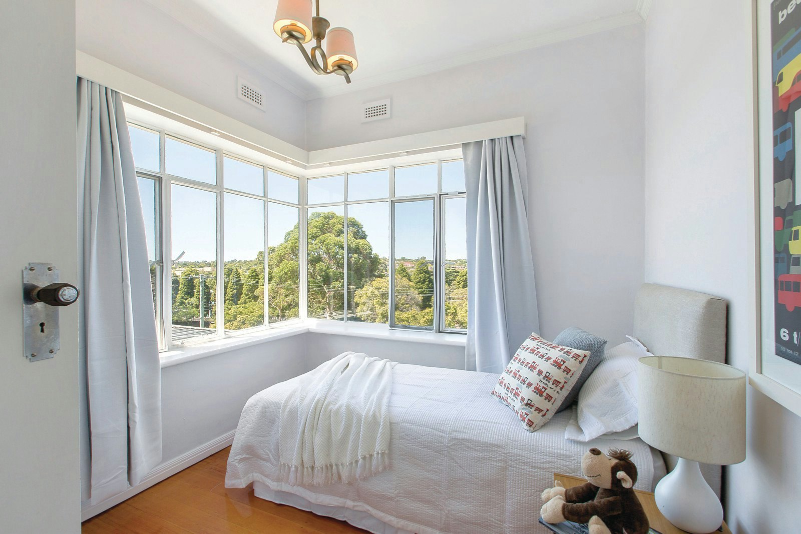 10 Westbourne Grove, Camberwell, VIC