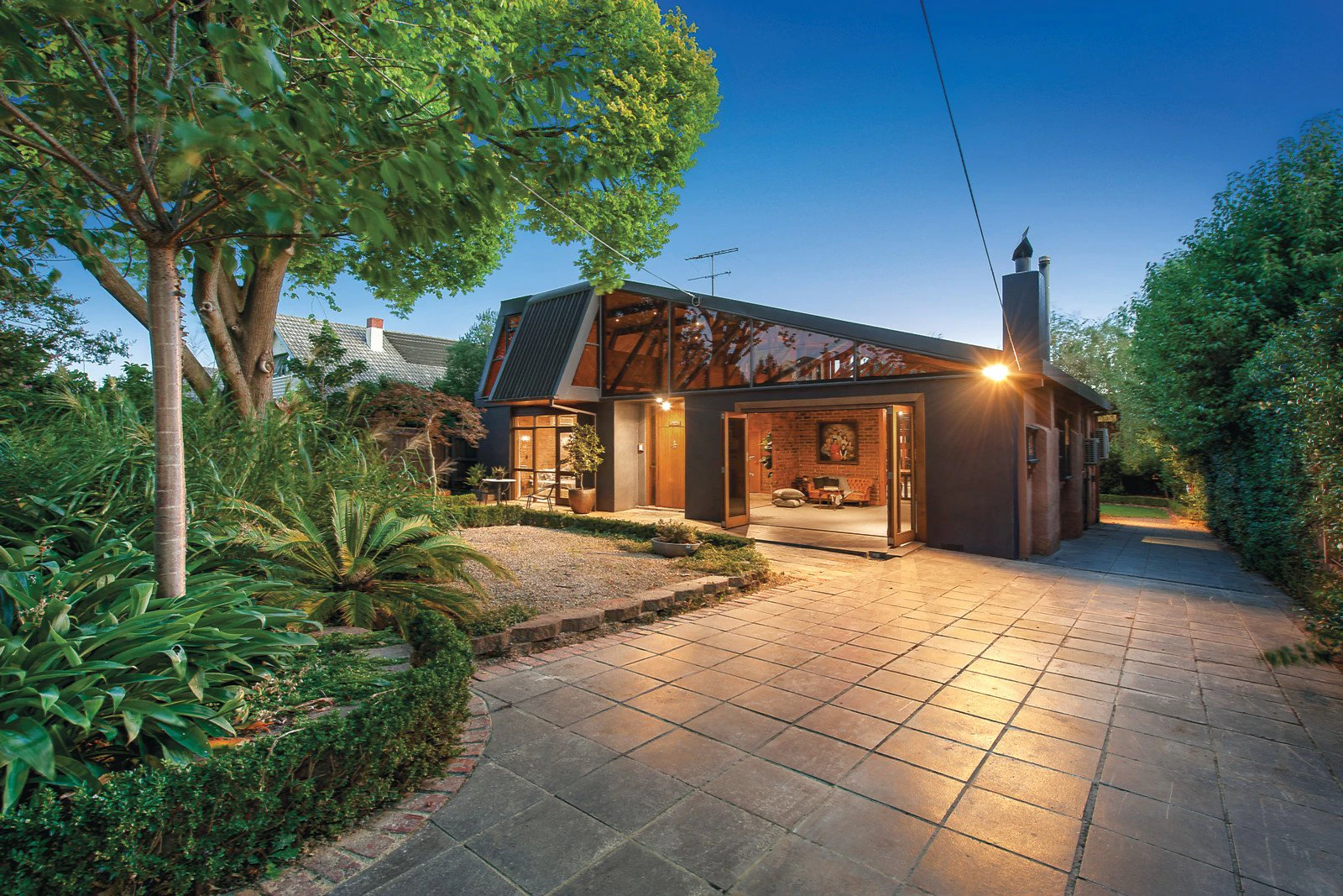 19 Miller Grove, Kew, VIC