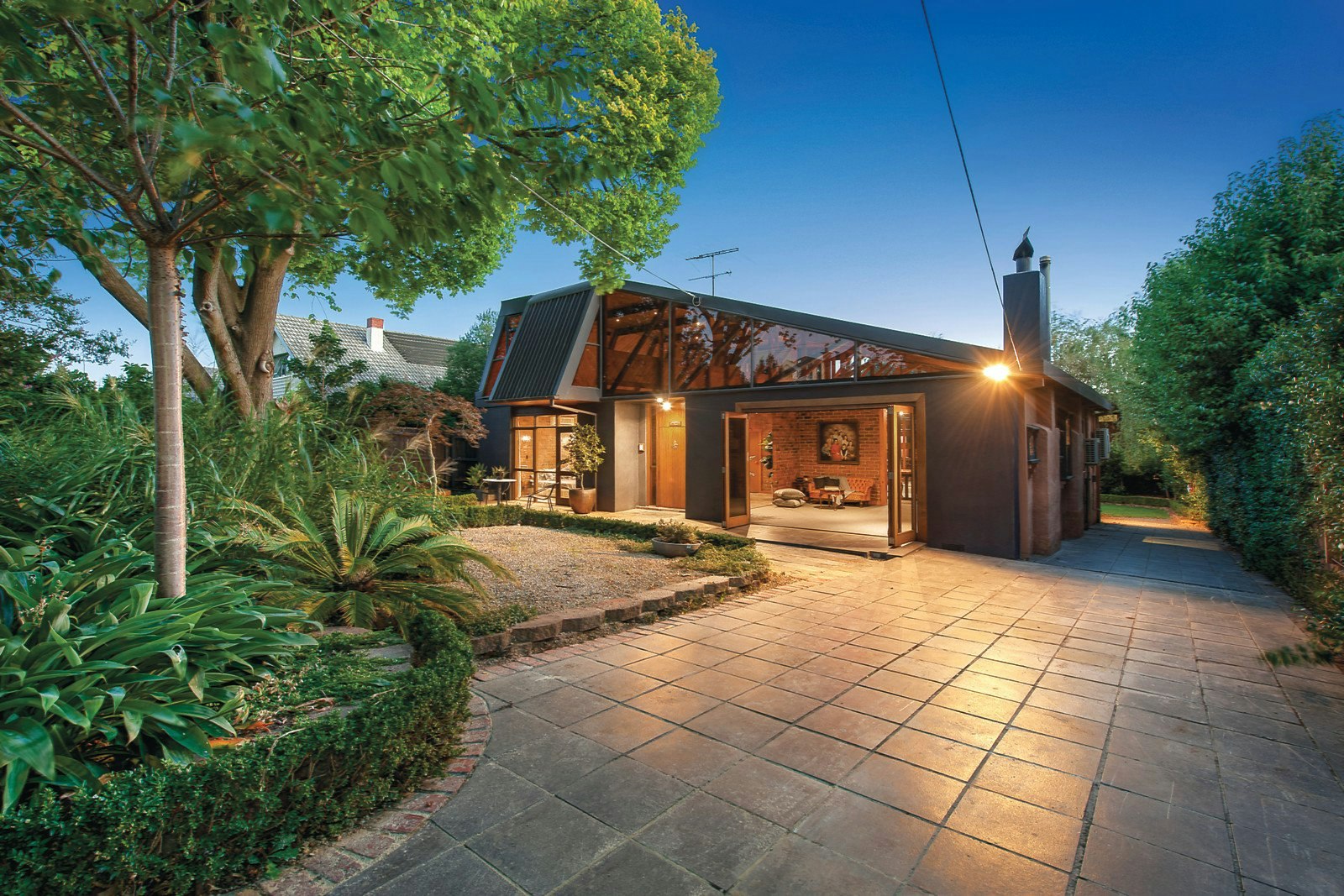 19 Miller Grove, Kew, VIC