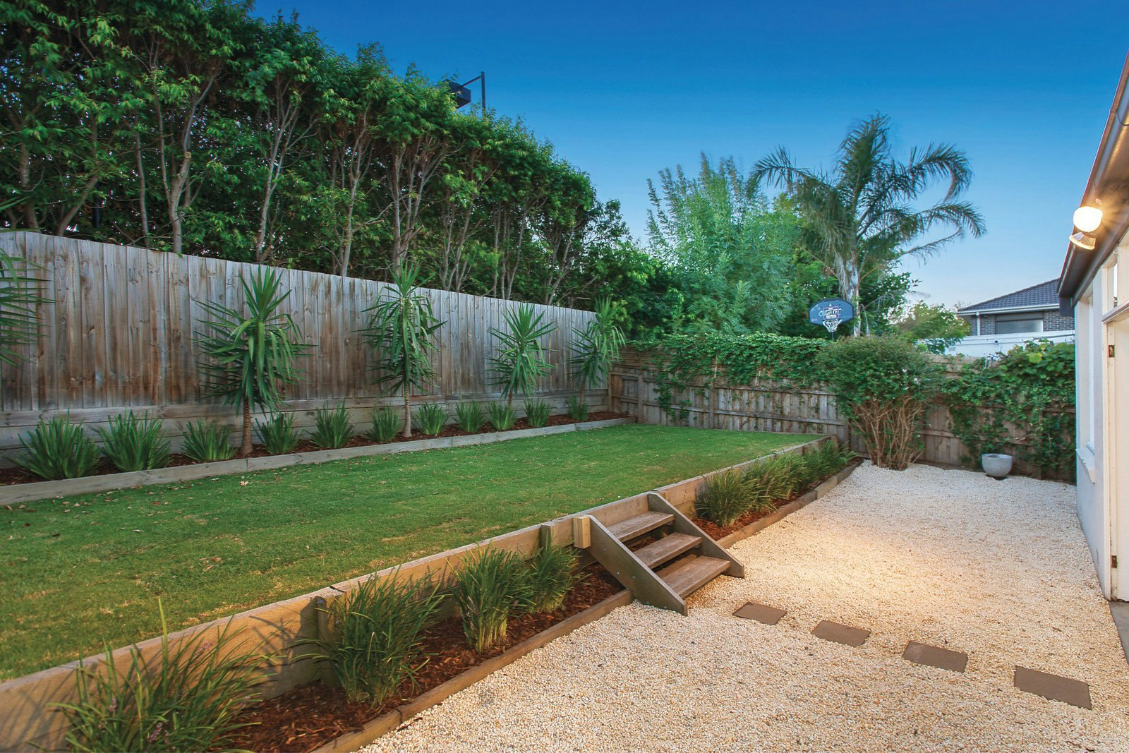 10 Westbourne Grove, Camberwell, VIC