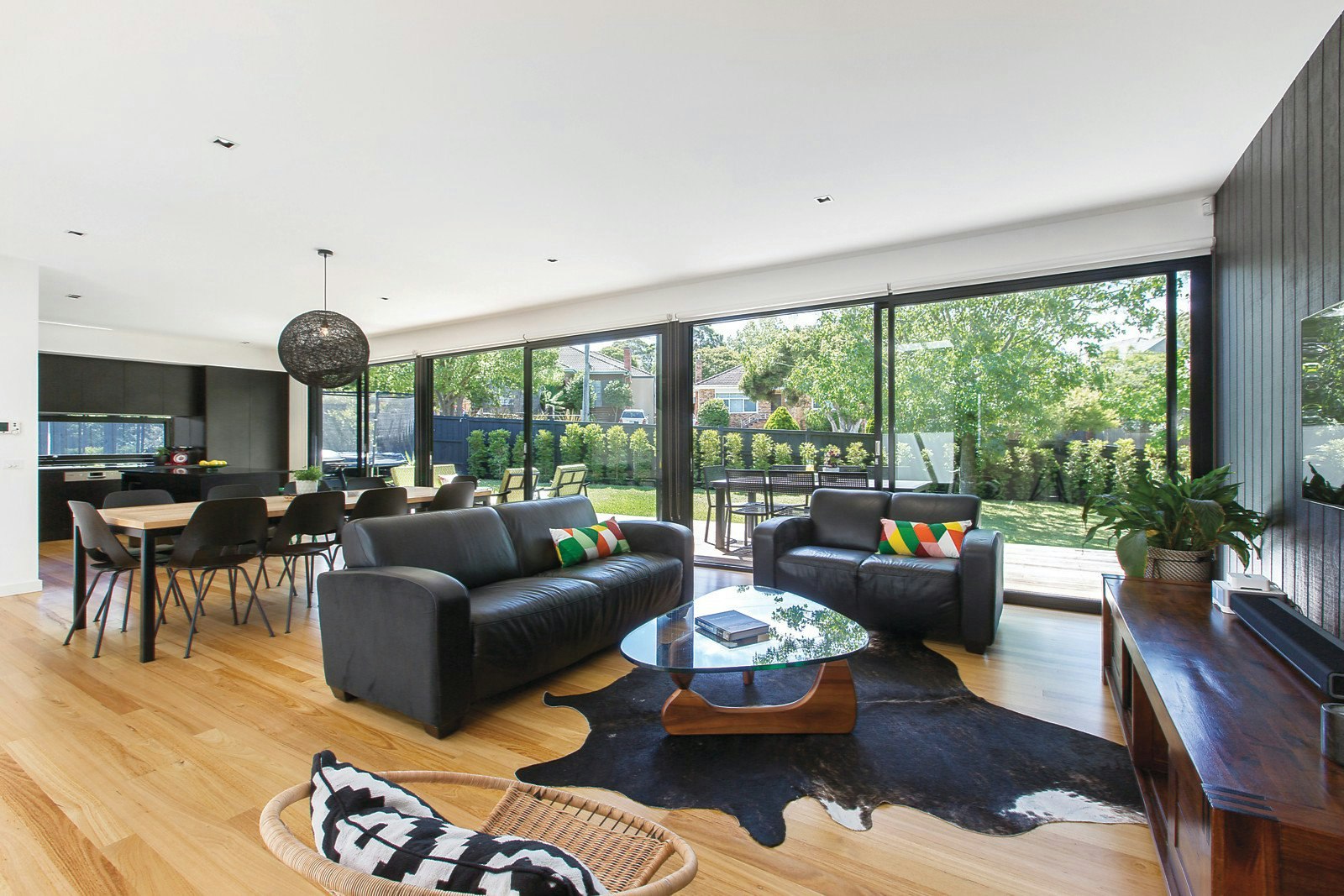 18 Byron Street, Box Hill South, VIC