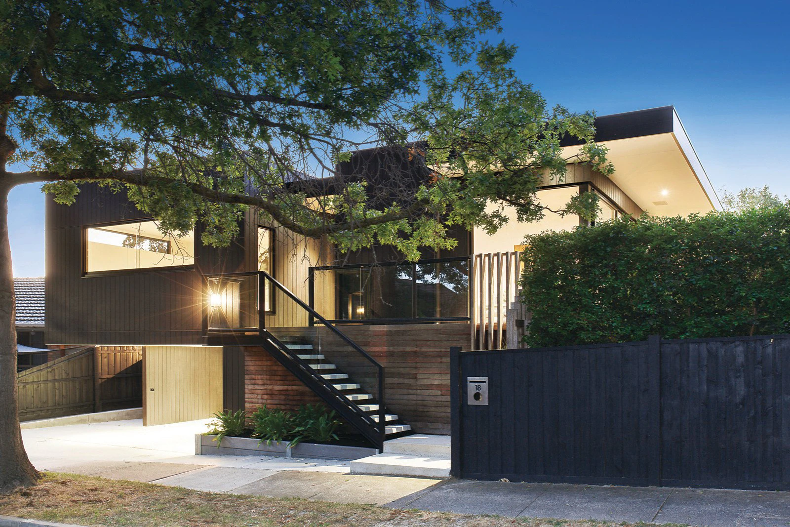 18 Byron Street, Box Hill South, VIC