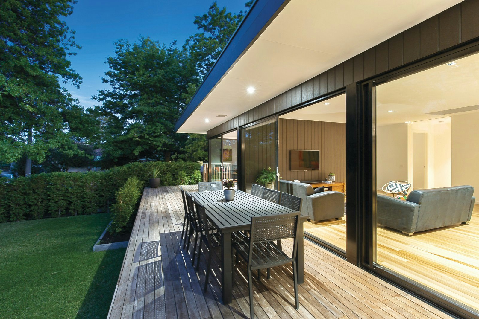 18 Byron Street, Box Hill South, VIC