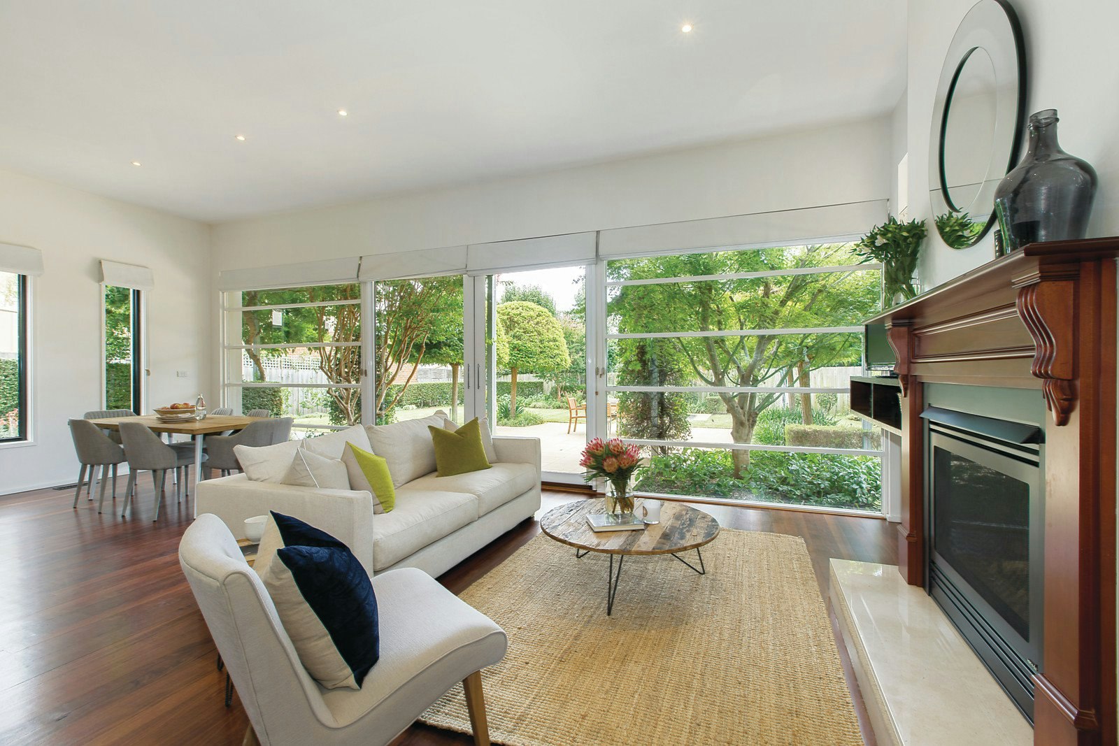 33 Rosedale Road, Glen Iris, VIC