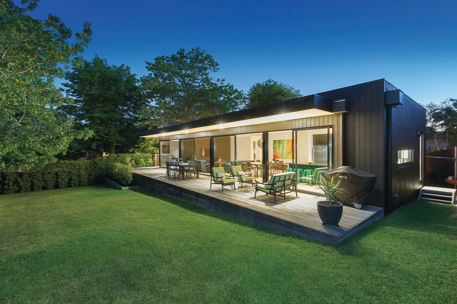 18 Byron Street, Box Hill South, VIC