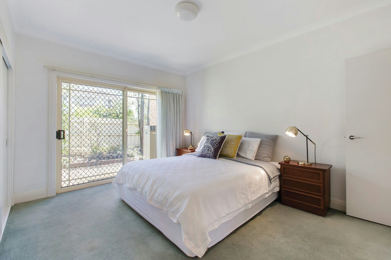 2/9 Hillview Avenue, Mount Waverley, VIC