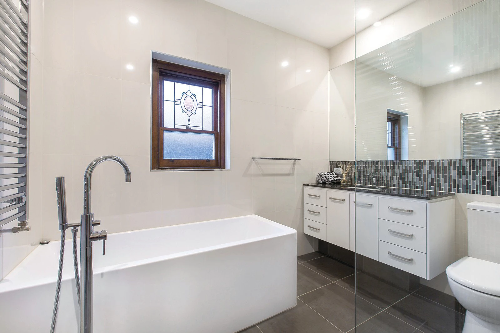 6 Dean Avenue, Hawthorn, VIC