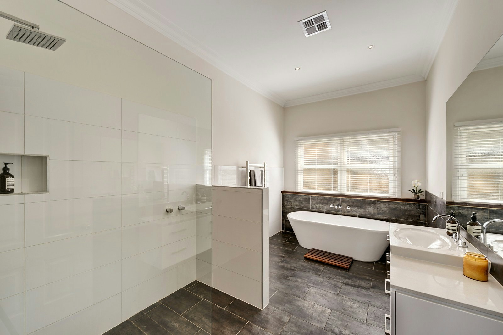 9 Kellett Grove, Kew, VIC