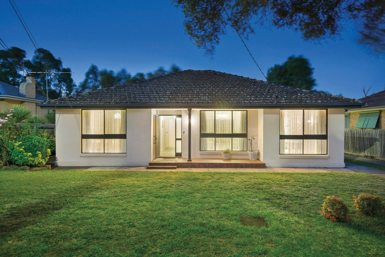 1/3 Churcher Court, Mount Waverley, VIC