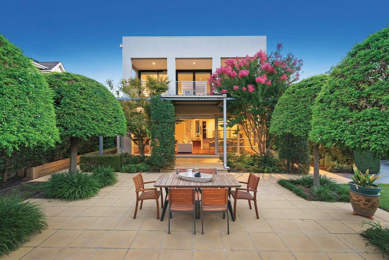 33 Rosedale Road, Glen Iris, VIC