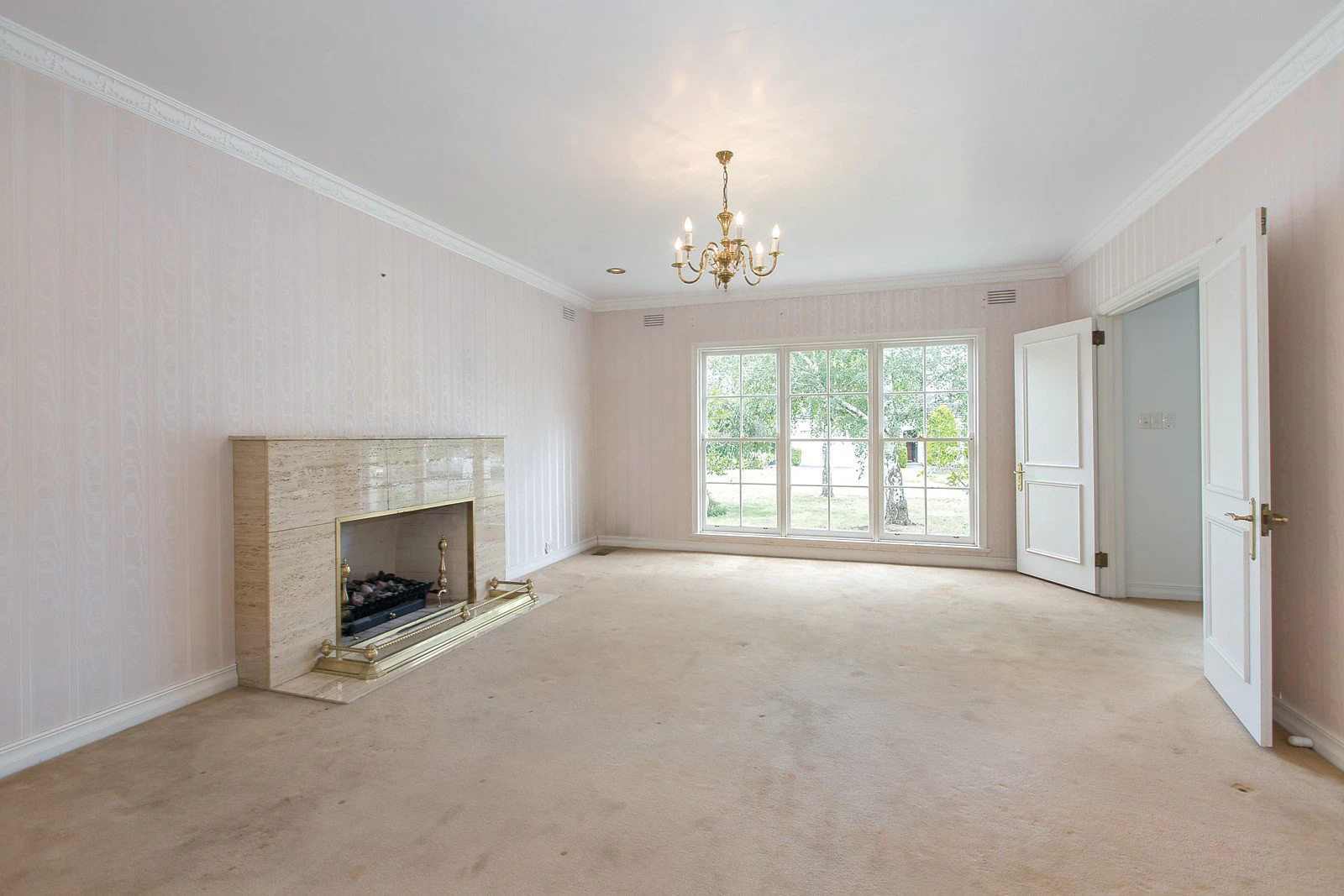 4 Rockingham Close, Kew, VIC