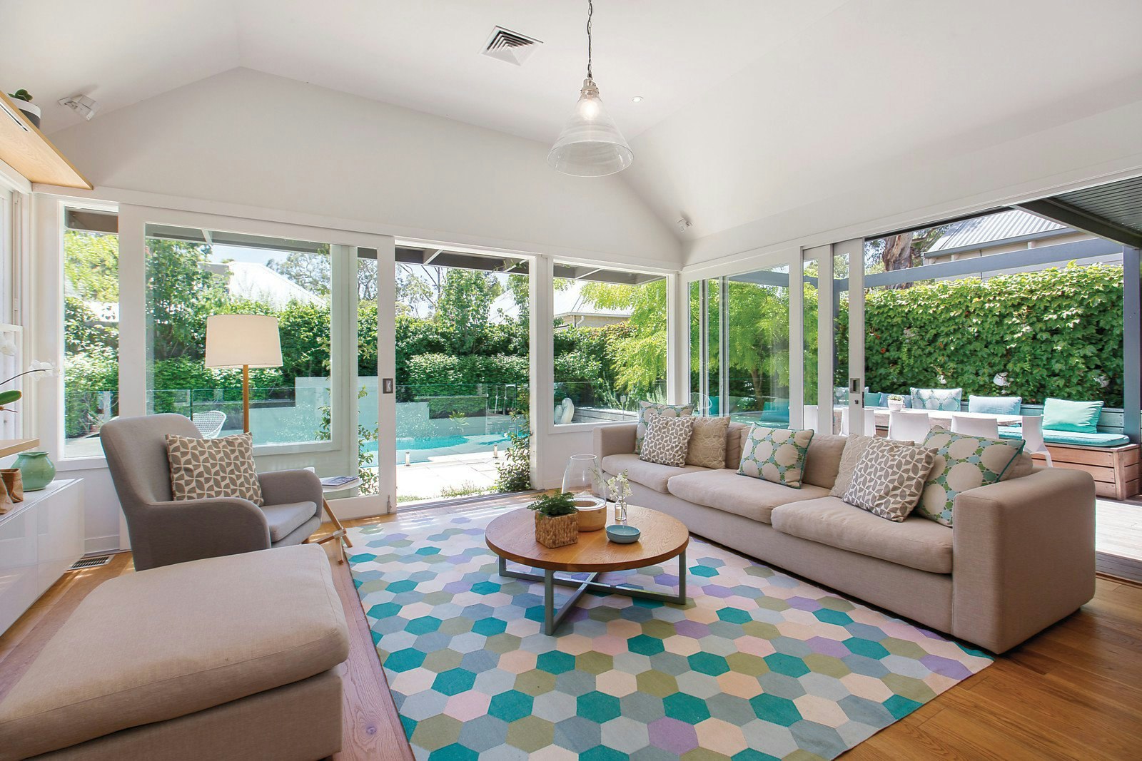 133 Head Street, Brighton, VIC