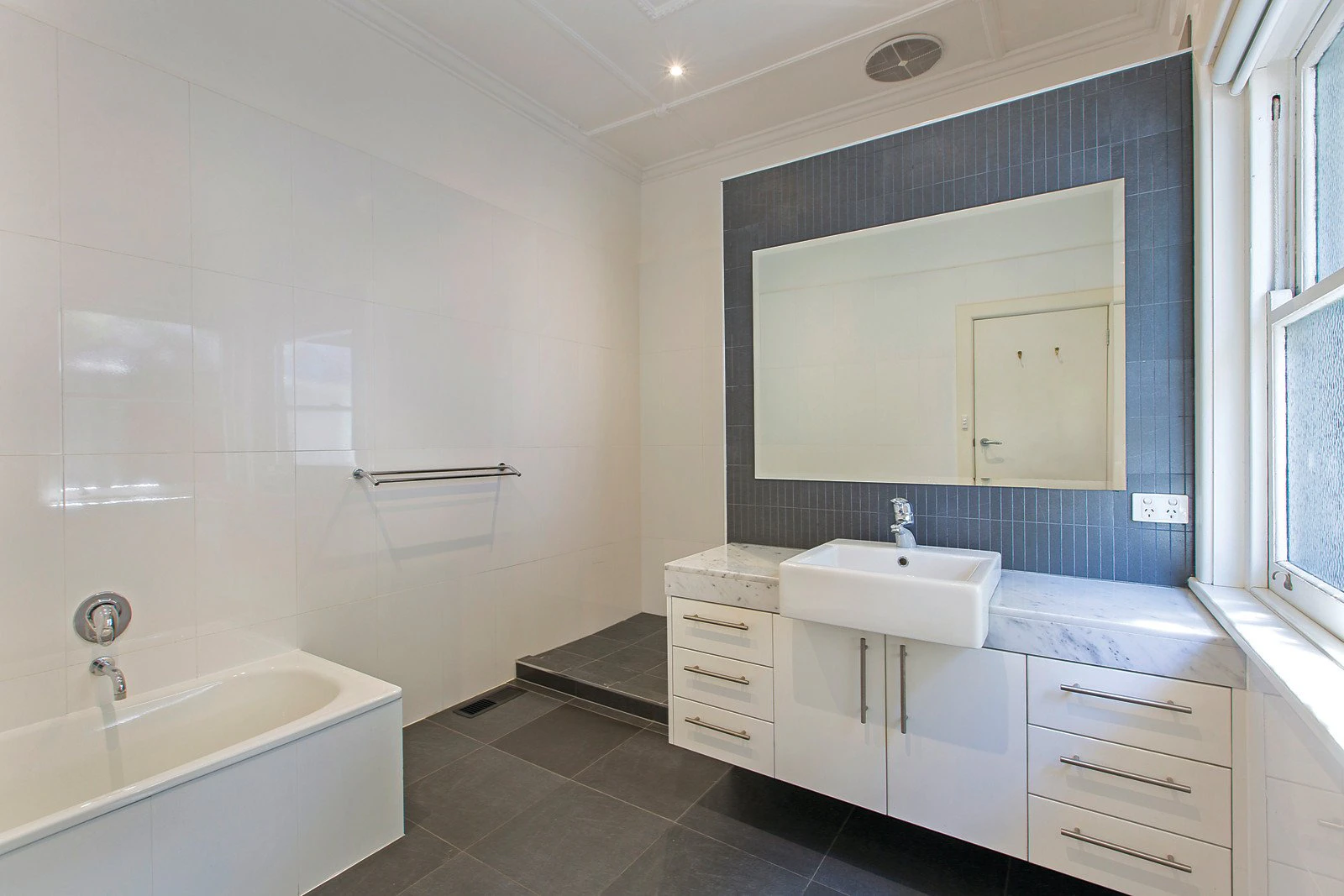 34 Fairmont Avenue, Camberwell, VIC