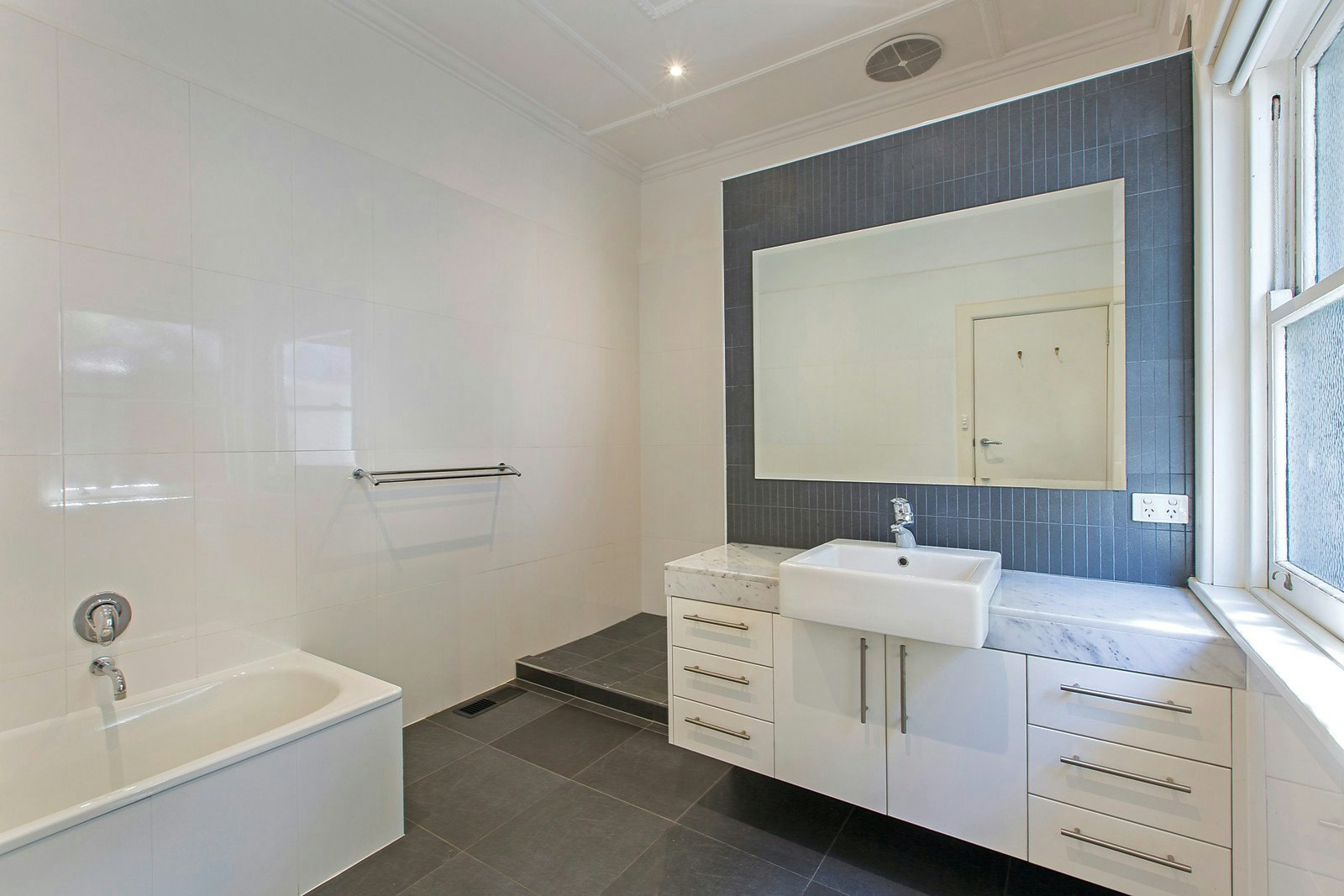 34 Fairmont Avenue, Camberwell, VIC