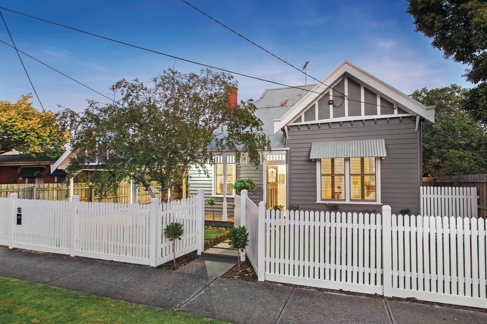 16 Foam Street, Hampton, VIC