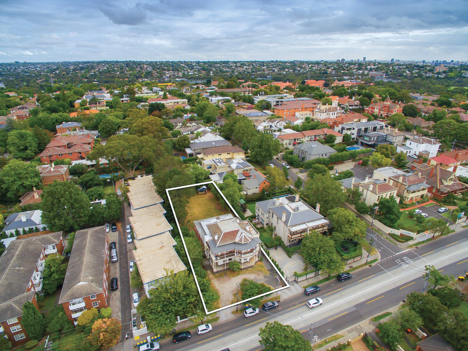 110 Riversdale Road, Hawthorn, VIC