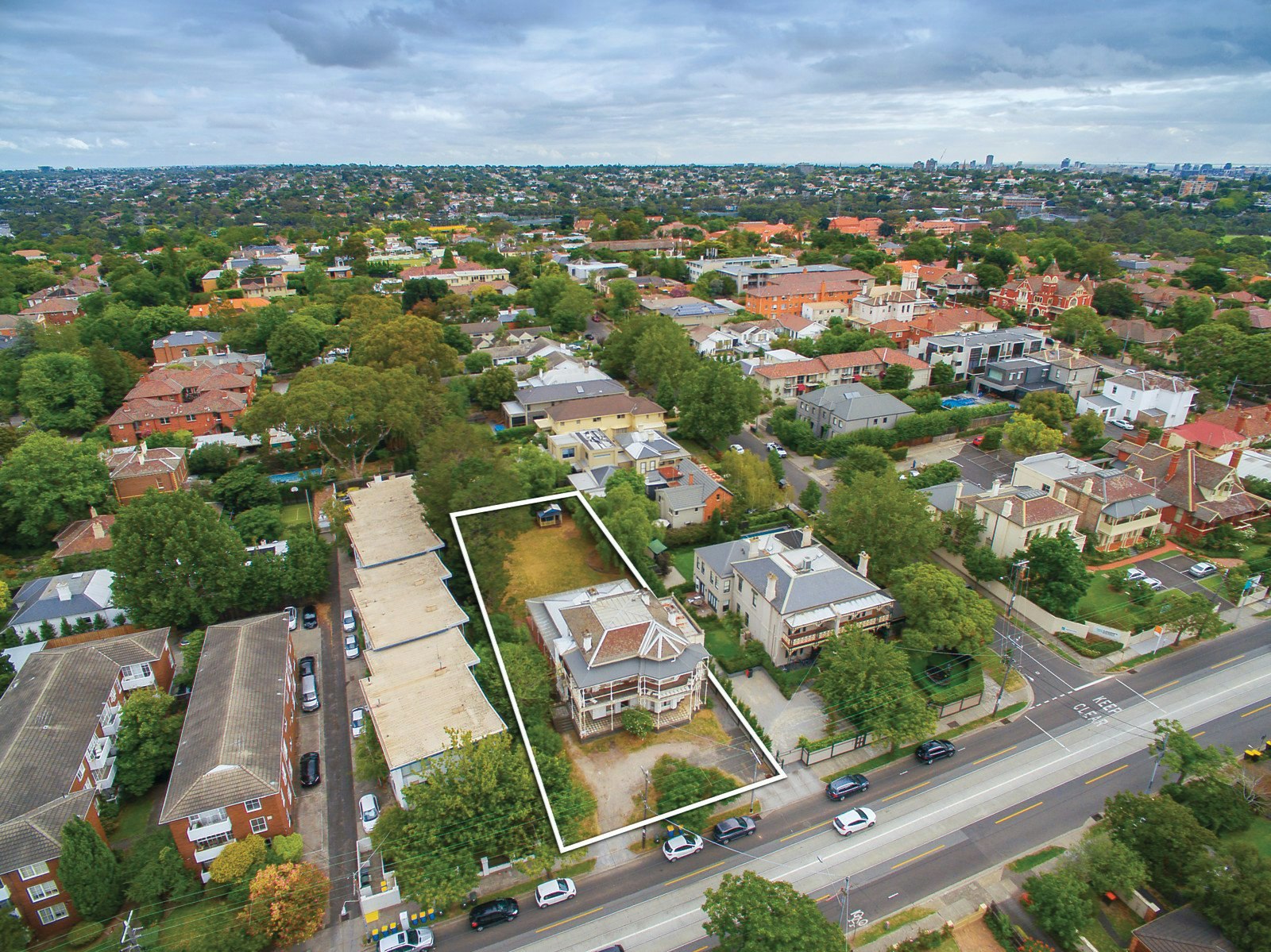 110 Riversdale Road, Hawthorn, VIC