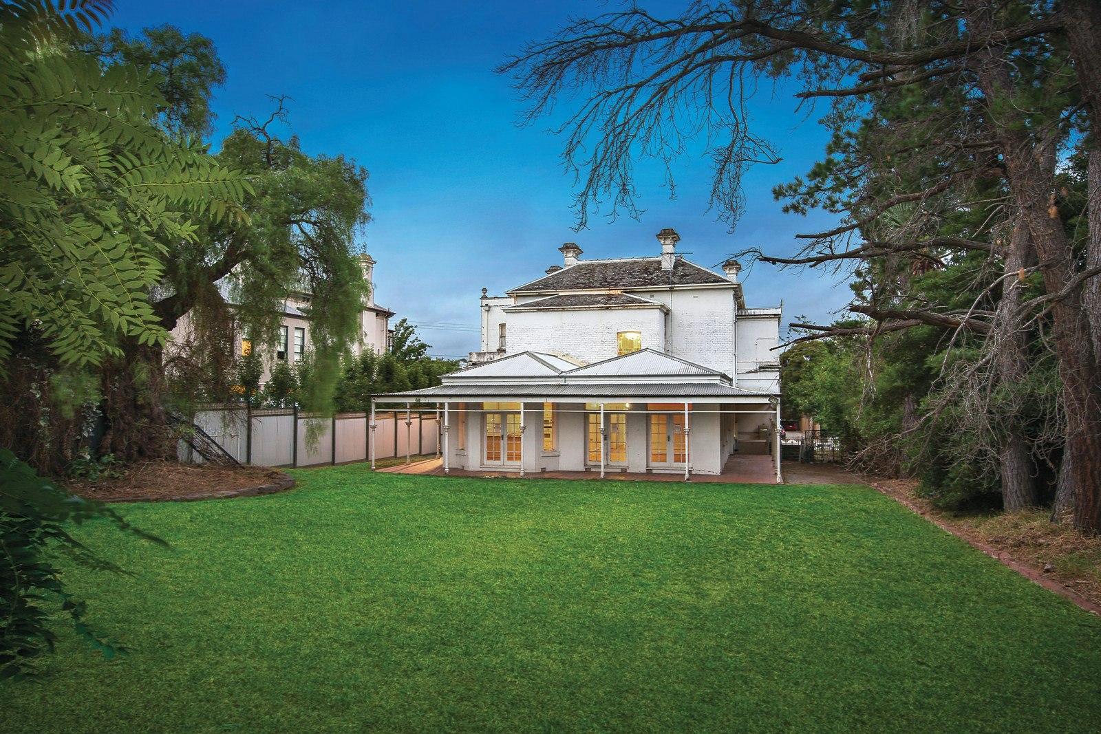 110 Riversdale Road, Hawthorn, VIC