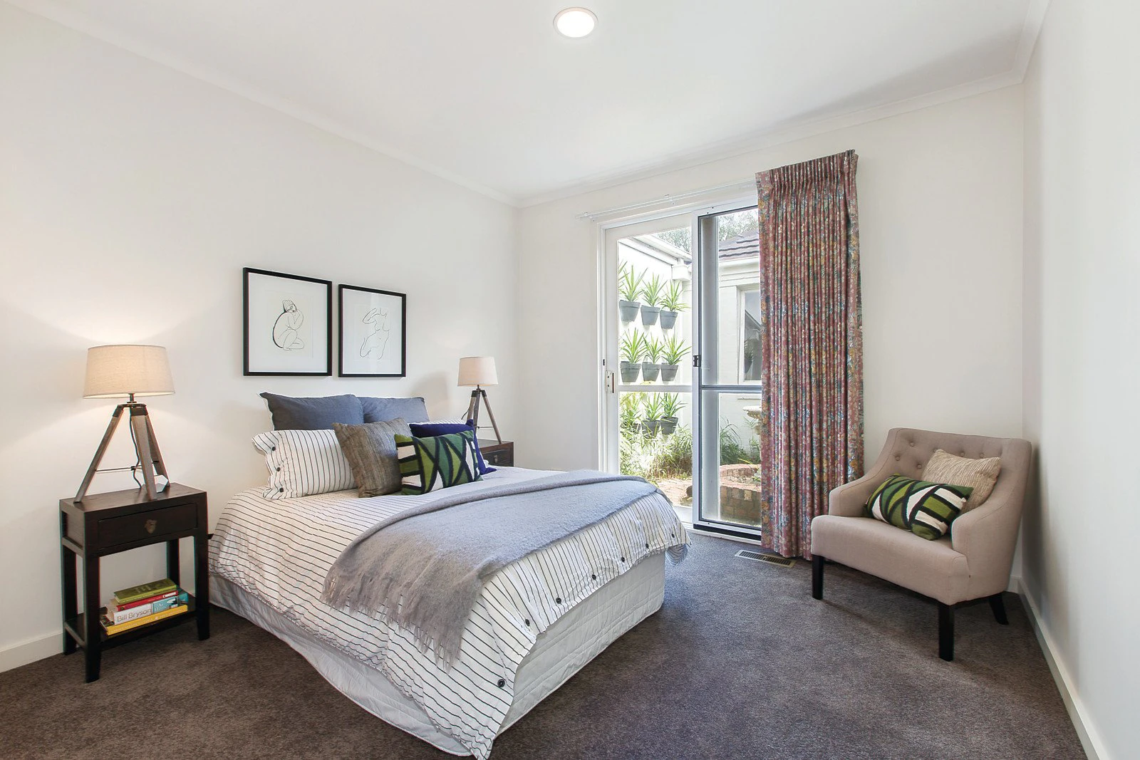 2/1 Hartwood Street, Kew East, VIC