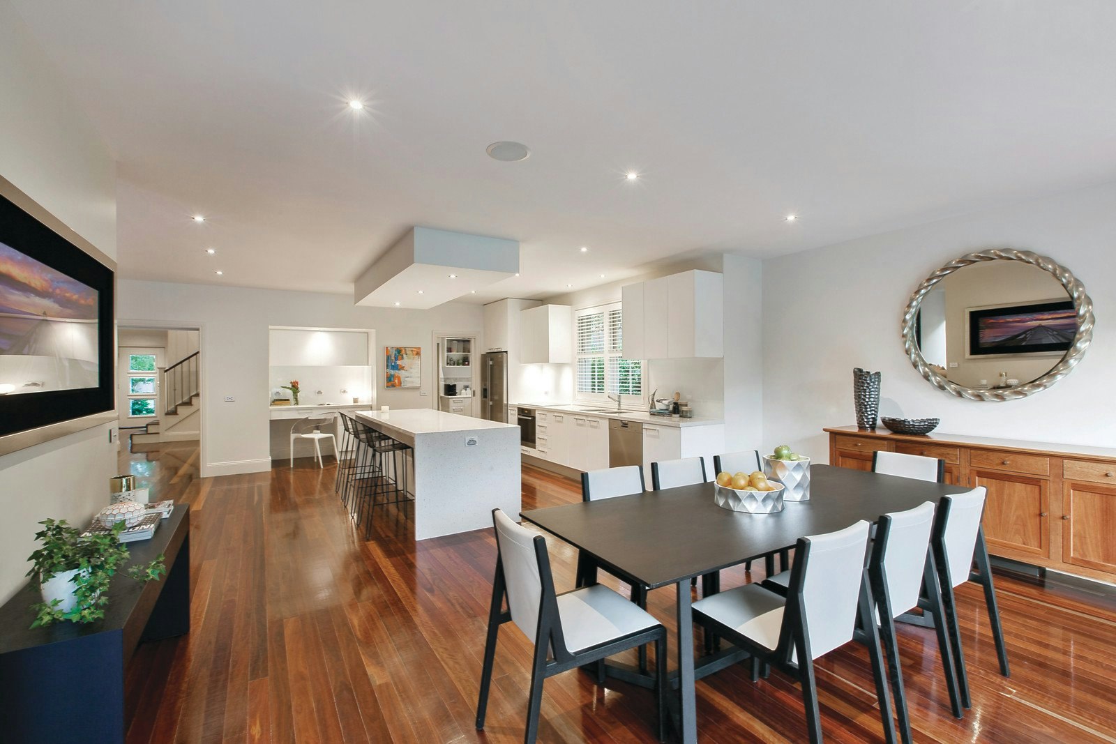 10 Crest Avenue, Balwyn, VIC