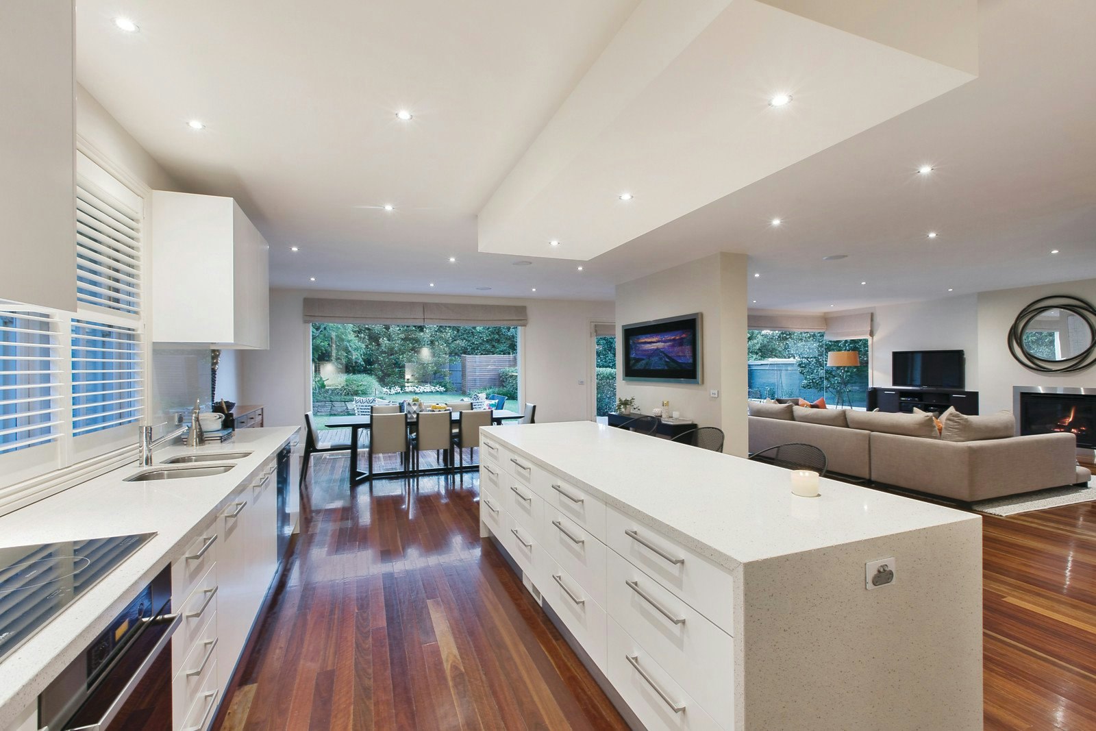 10 Crest Avenue, Balwyn, VIC