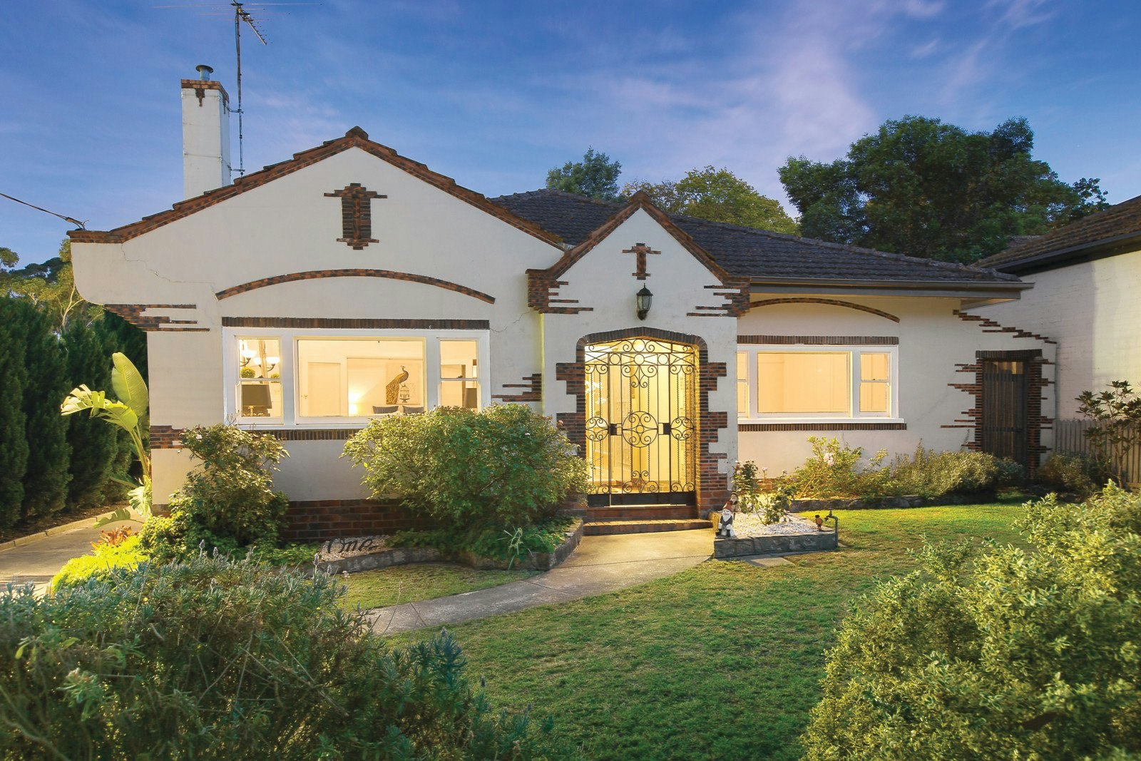 1 Walsh Street, Deepdene, VIC