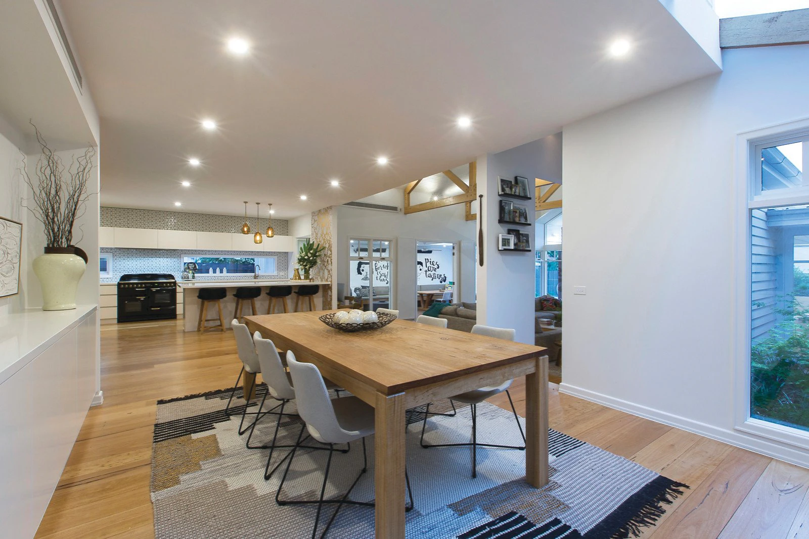 53 Bridge Street, Hampton, VIC