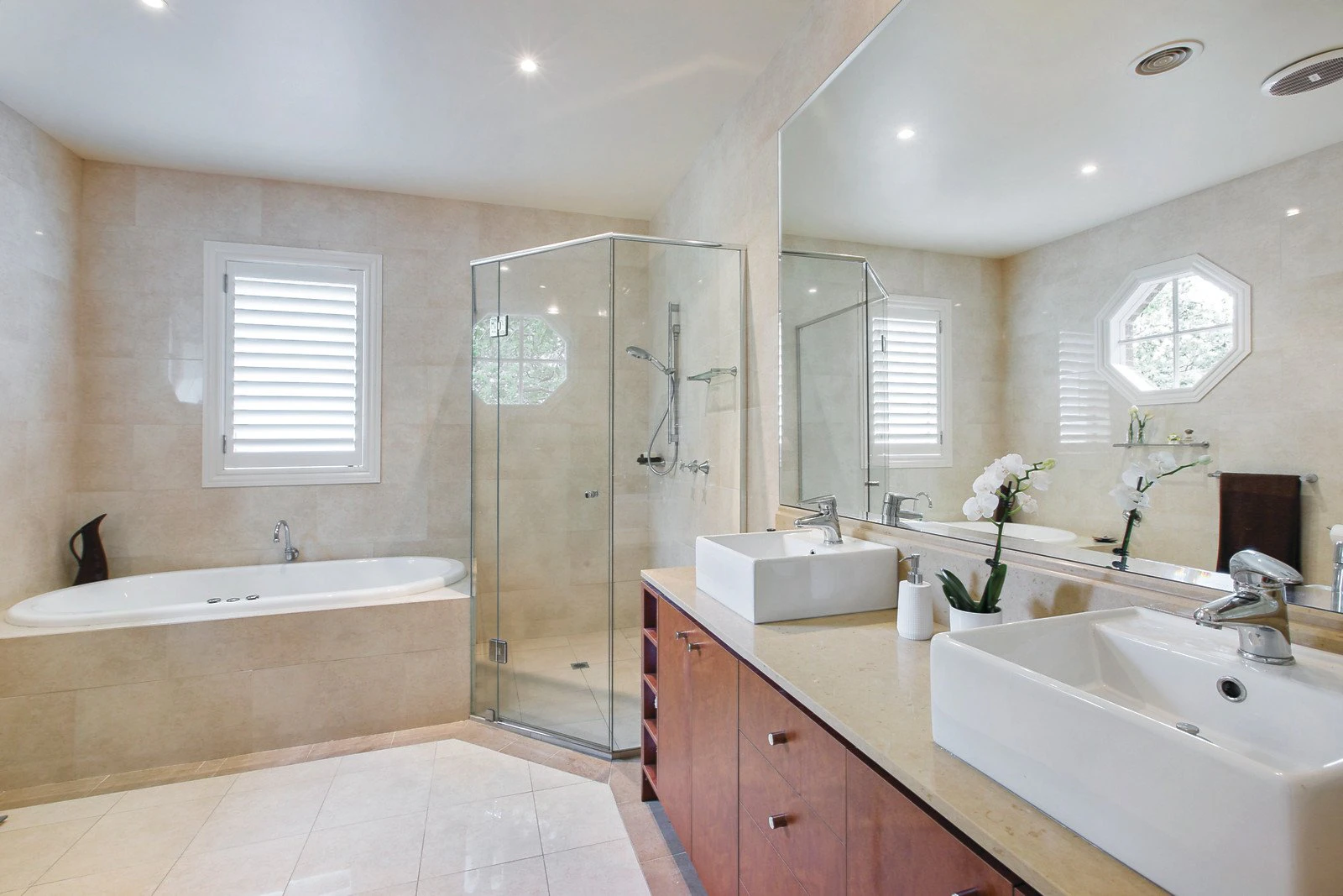 7a Lightfoot Street, Mont Albert, VIC