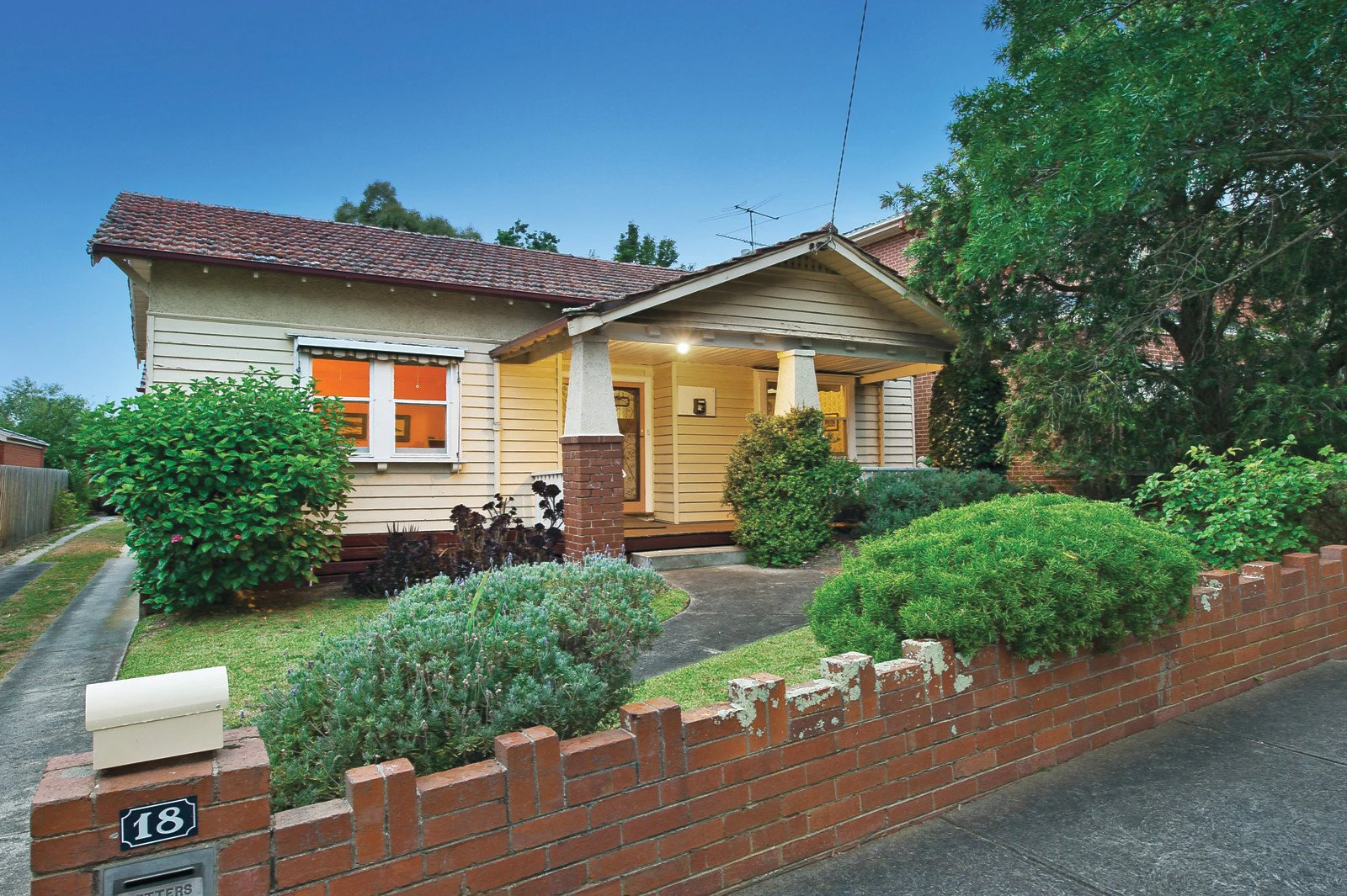 18 Halley Avenue, Camberwell, VIC