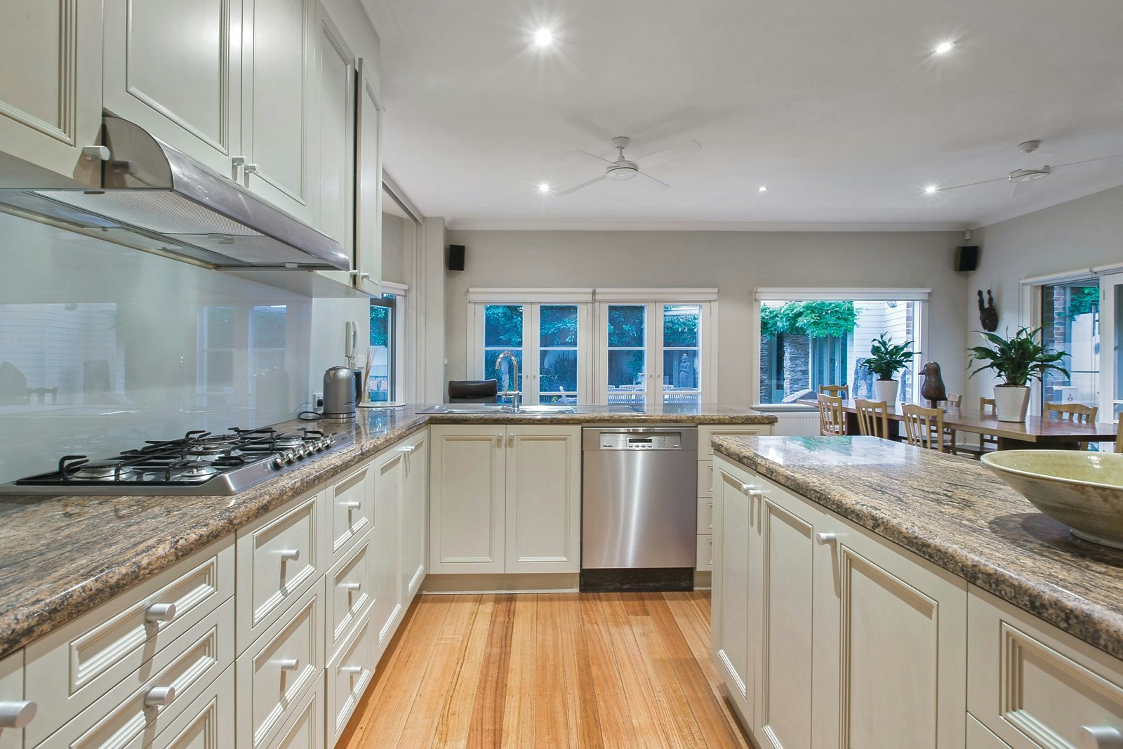 4 Orford Avenue, Kew, VIC