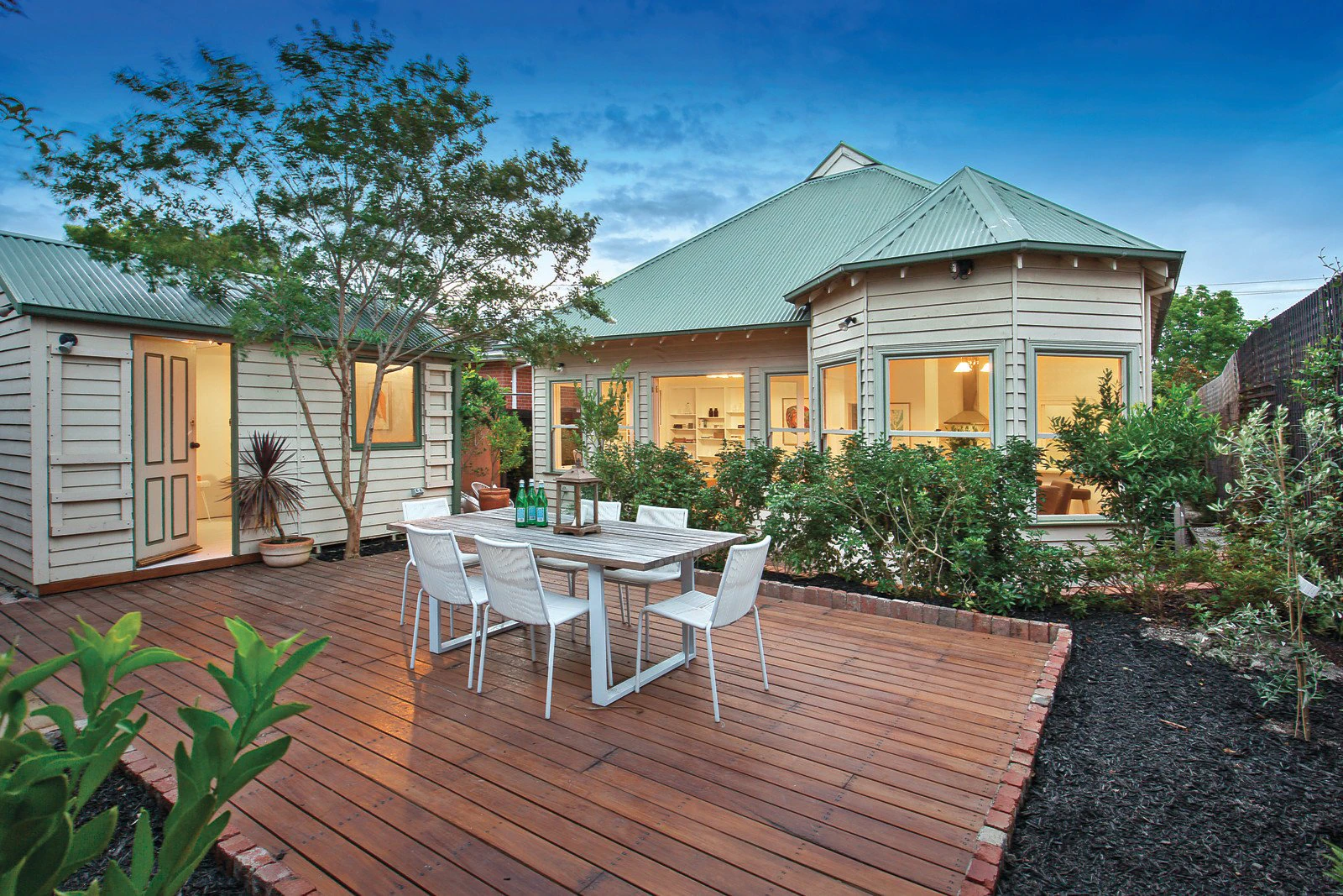 98 Emo Road, Malvern East, VIC