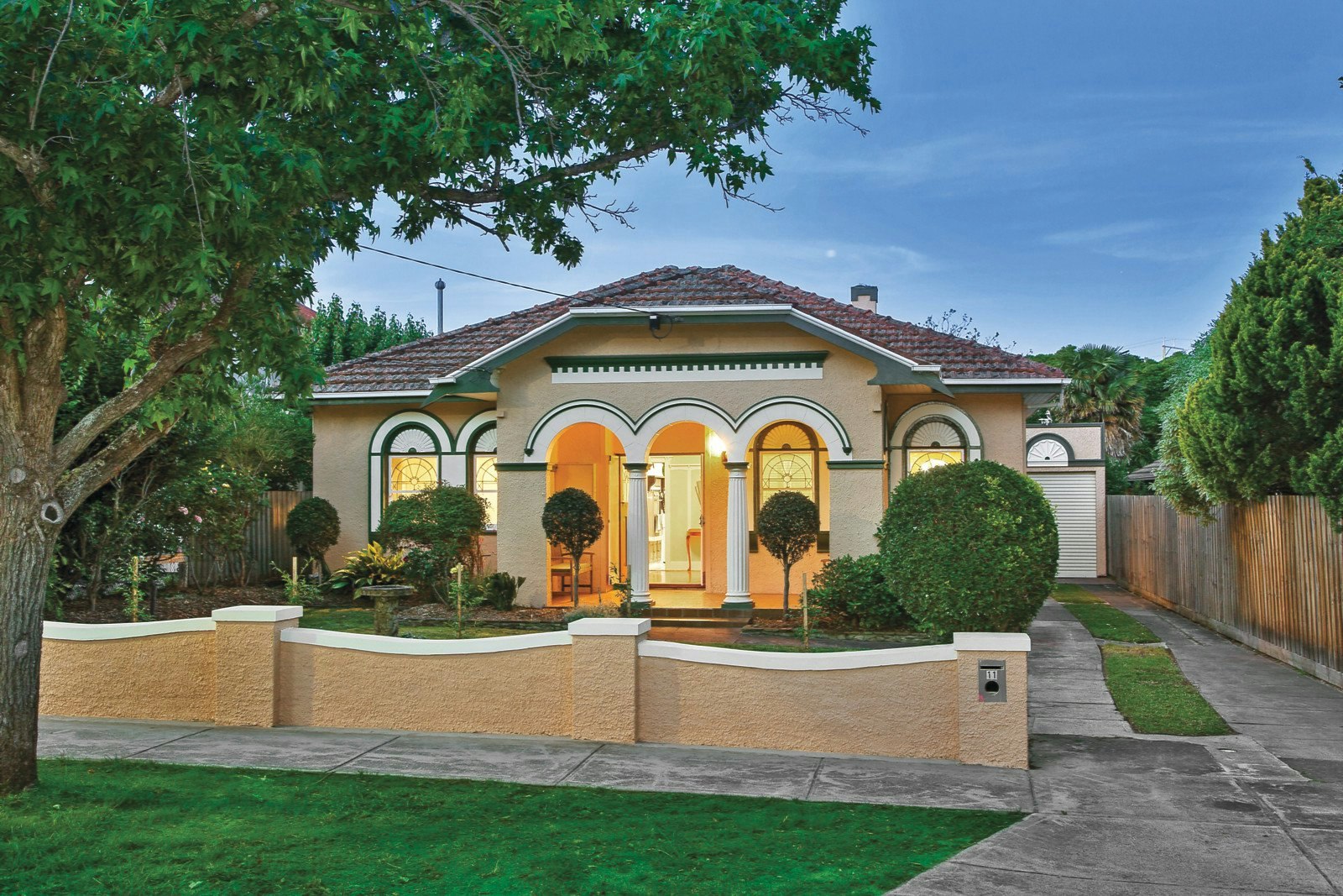 11 Warida Avenue, Malvern East, VIC