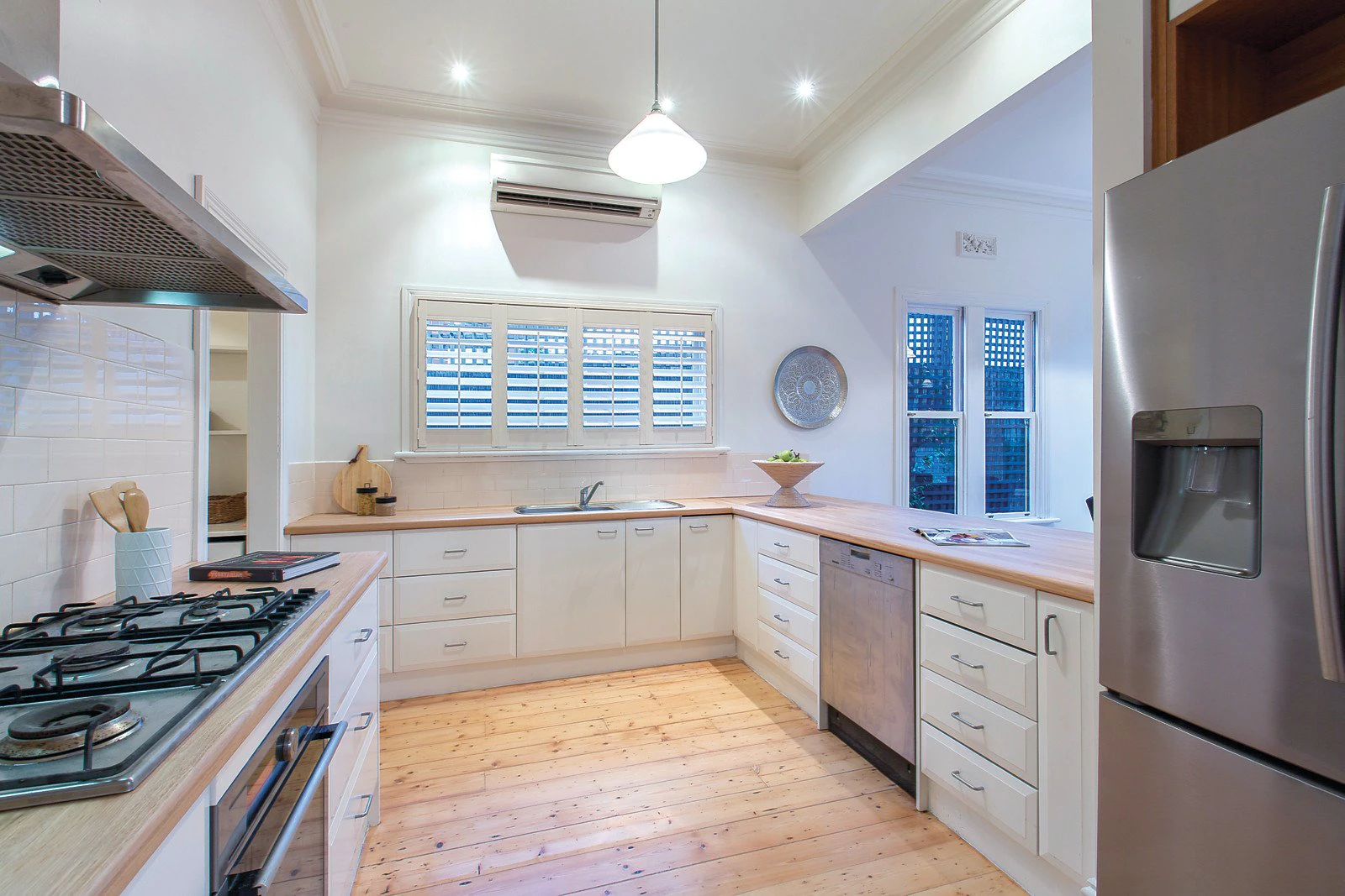 98 Emo Road, Malvern East, VIC