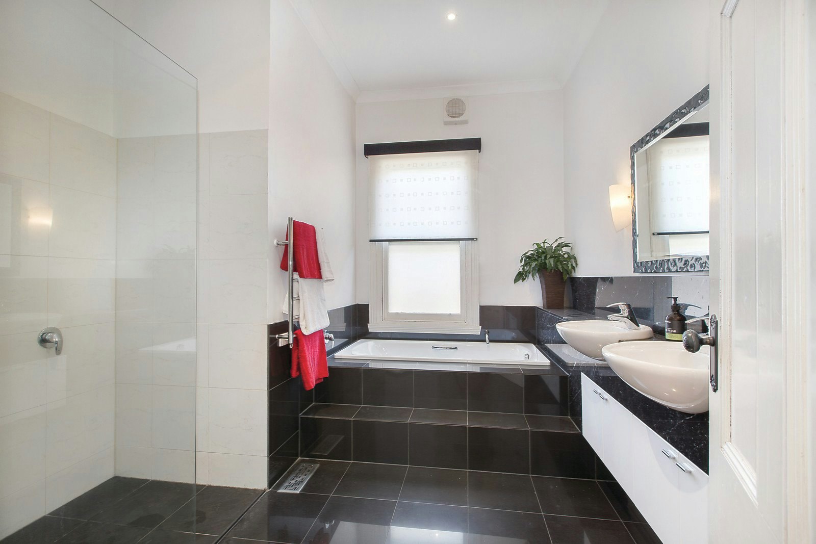 112 Asling Street, Brighton, VIC