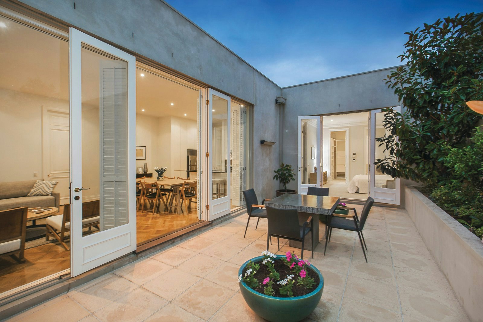 1A Boandyne Court, Toorak, VIC