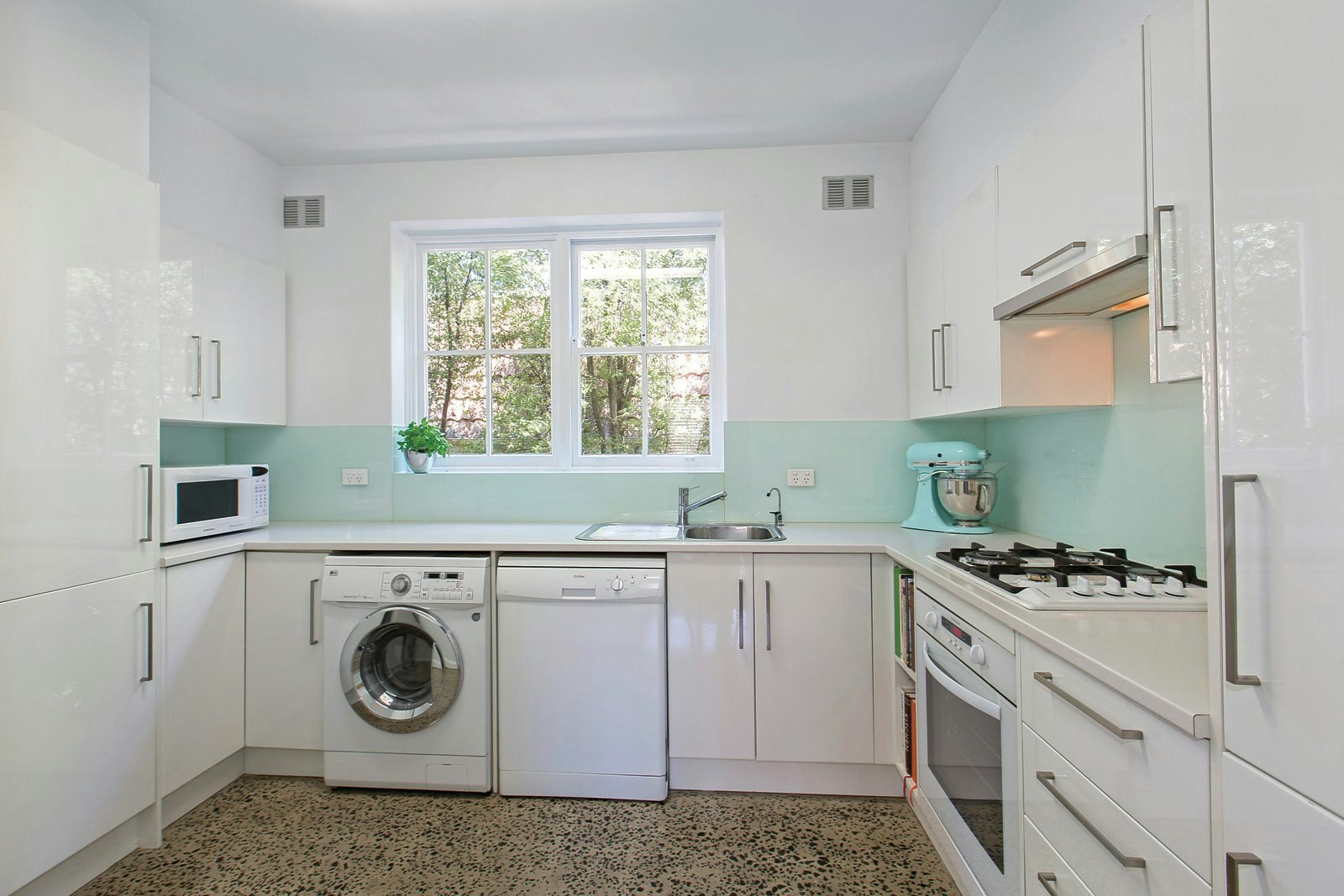 15/401 Alma Road, Caulfield North, VIC