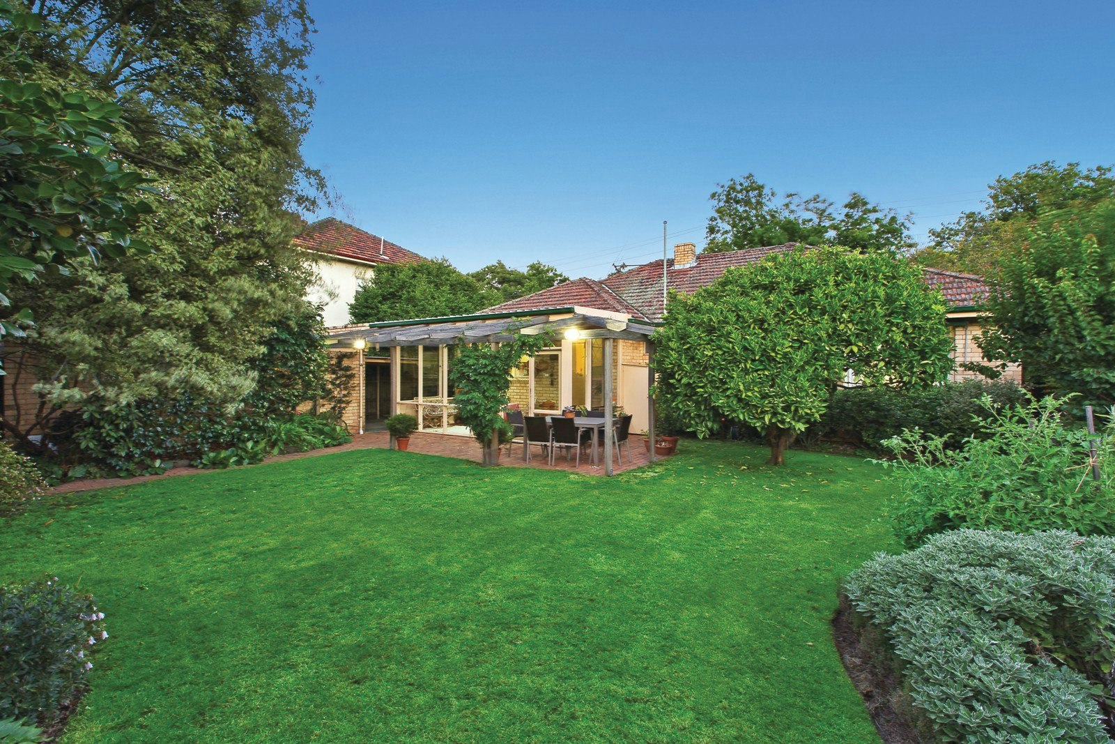 13 Bruce Street, Malvern East, VIC