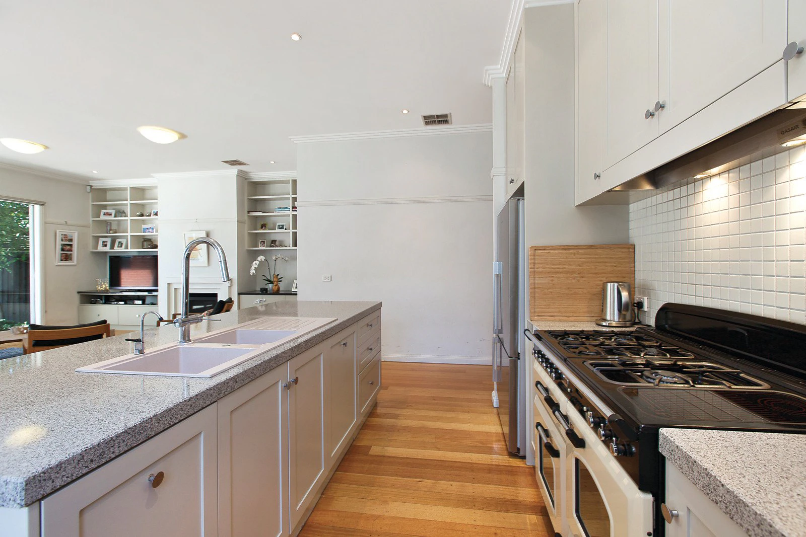 52 Manning Road, Malvern East, VIC