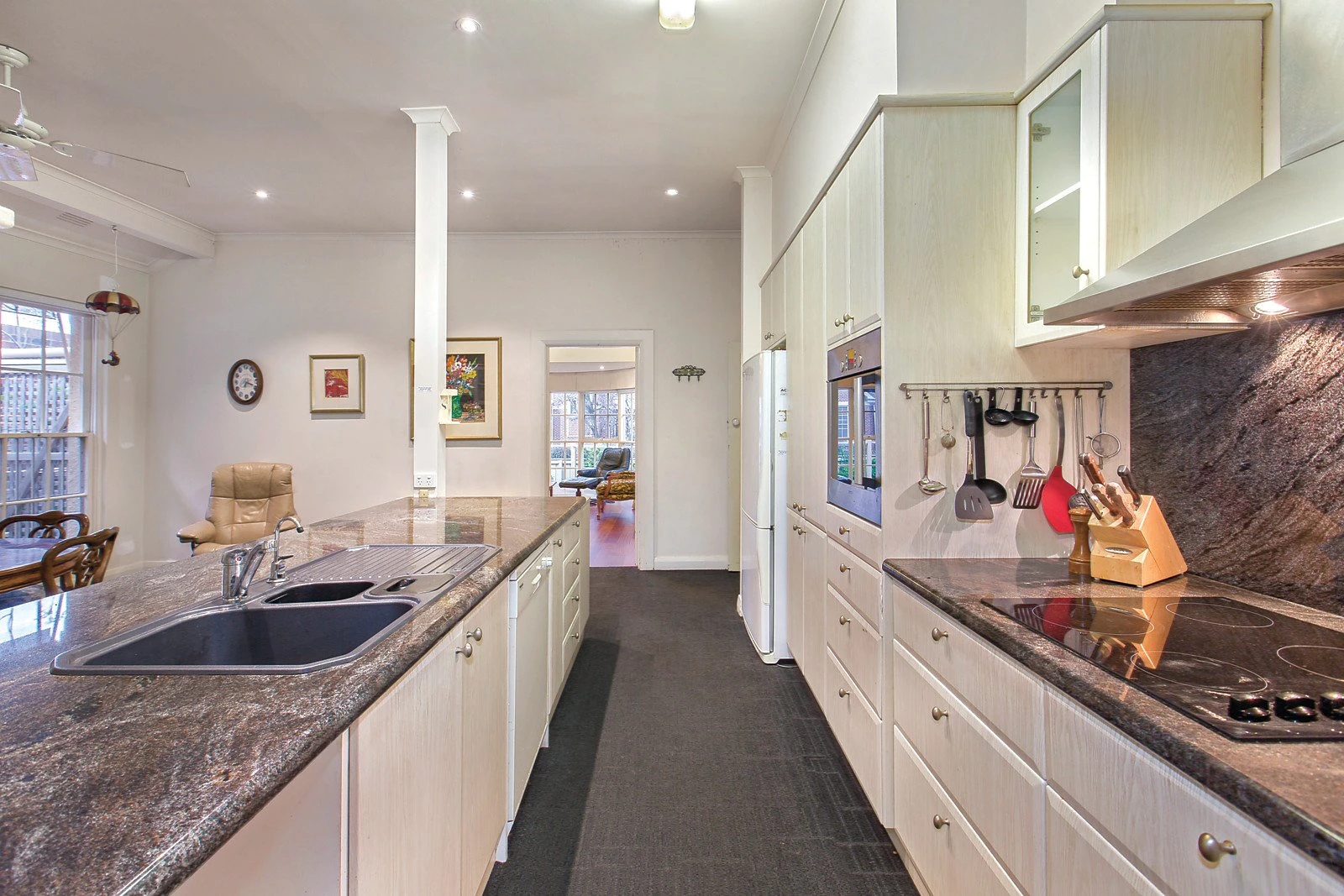 7 St Ninians Road, Brighton, VIC