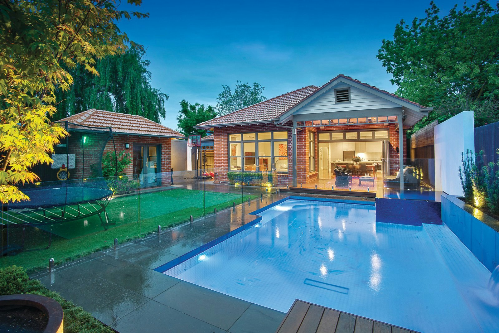 24 Alexandra Avenue, Canterbury, VIC