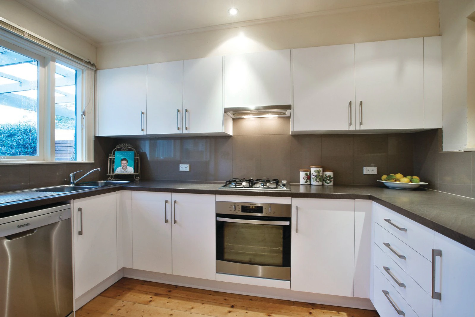 153 Mont Albert Road, Canterbury, VIC