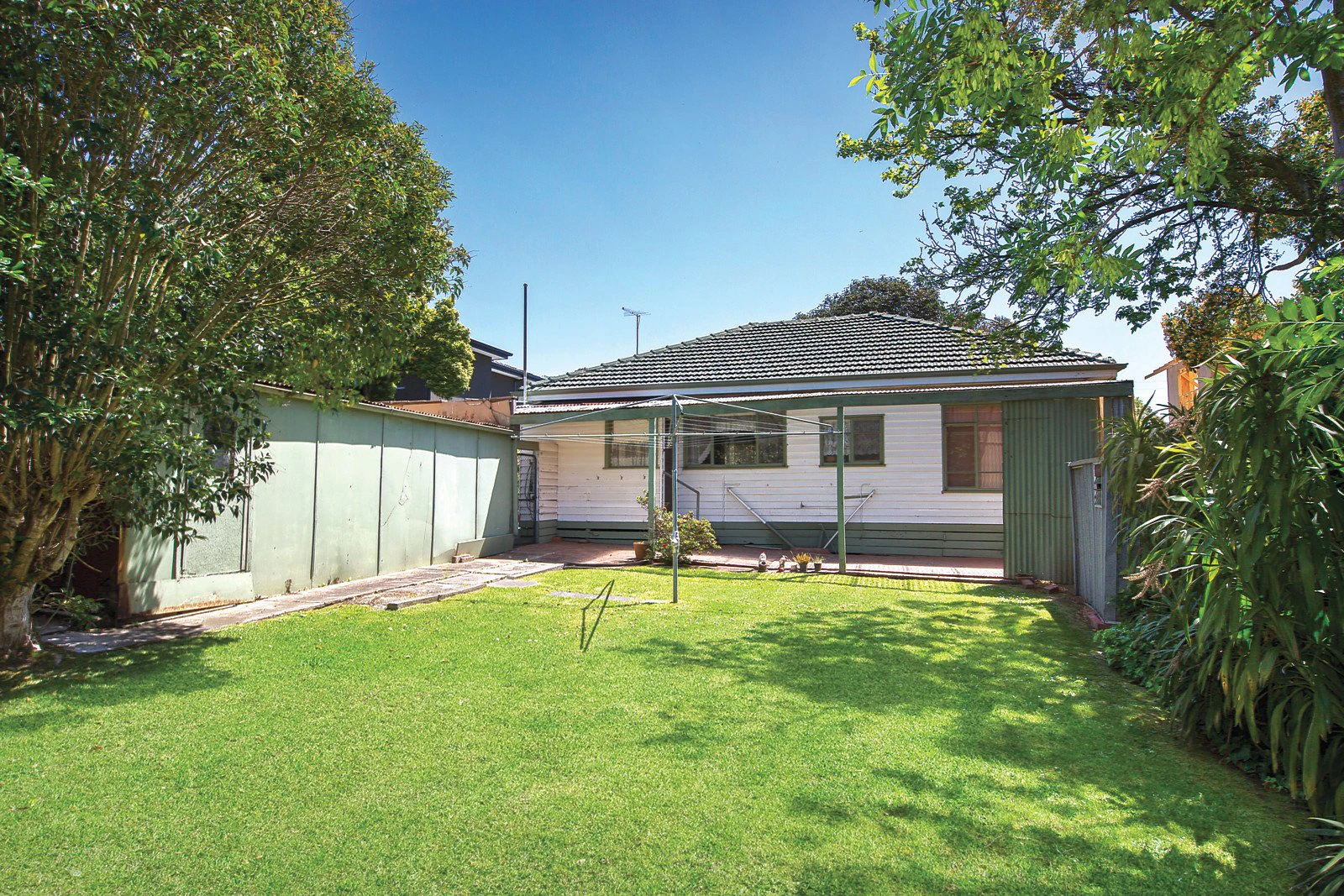 22 McColl Road, Mont Albert North, VIC