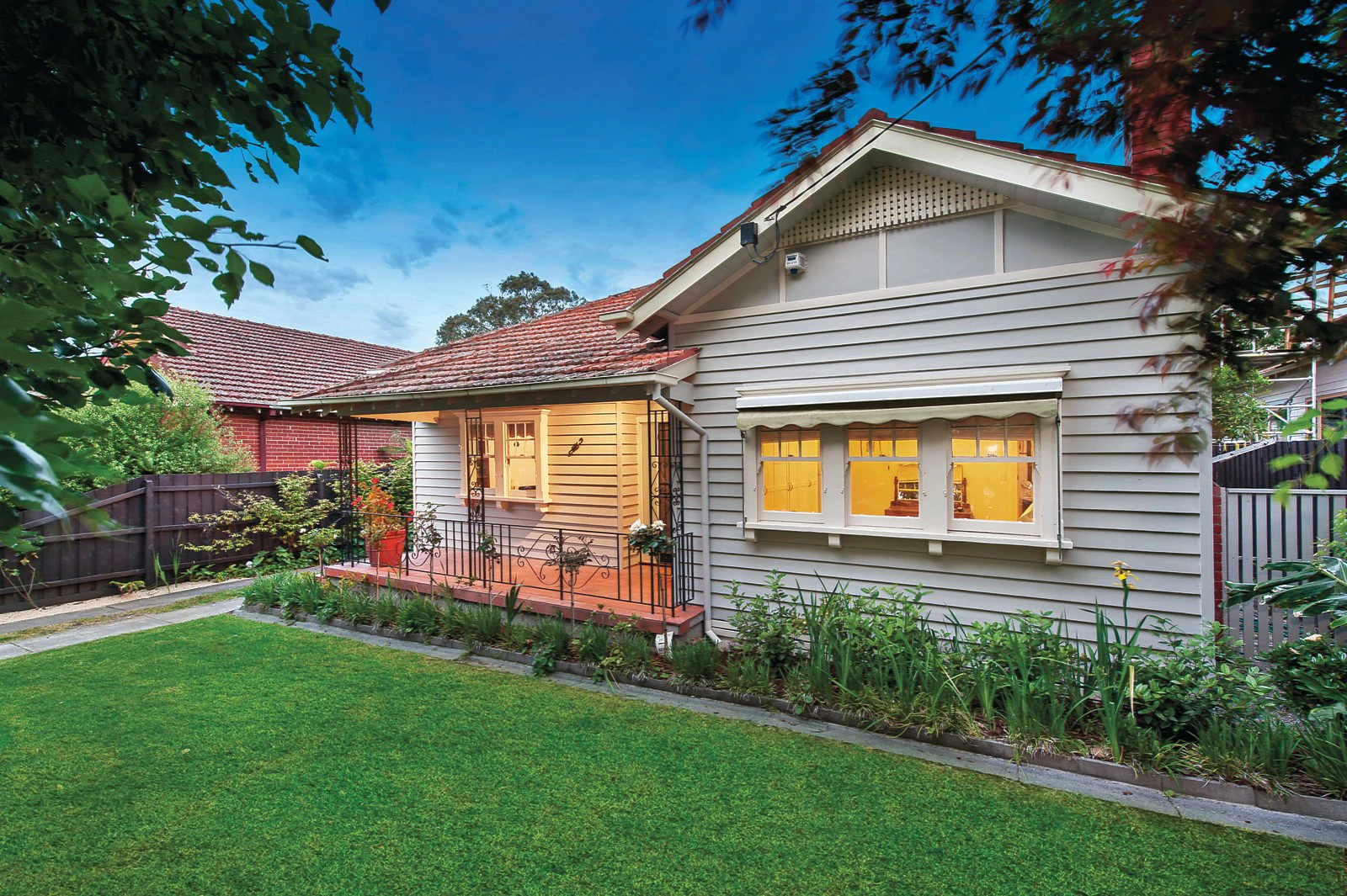 16 Banool Road, Surrey Hills, VIC