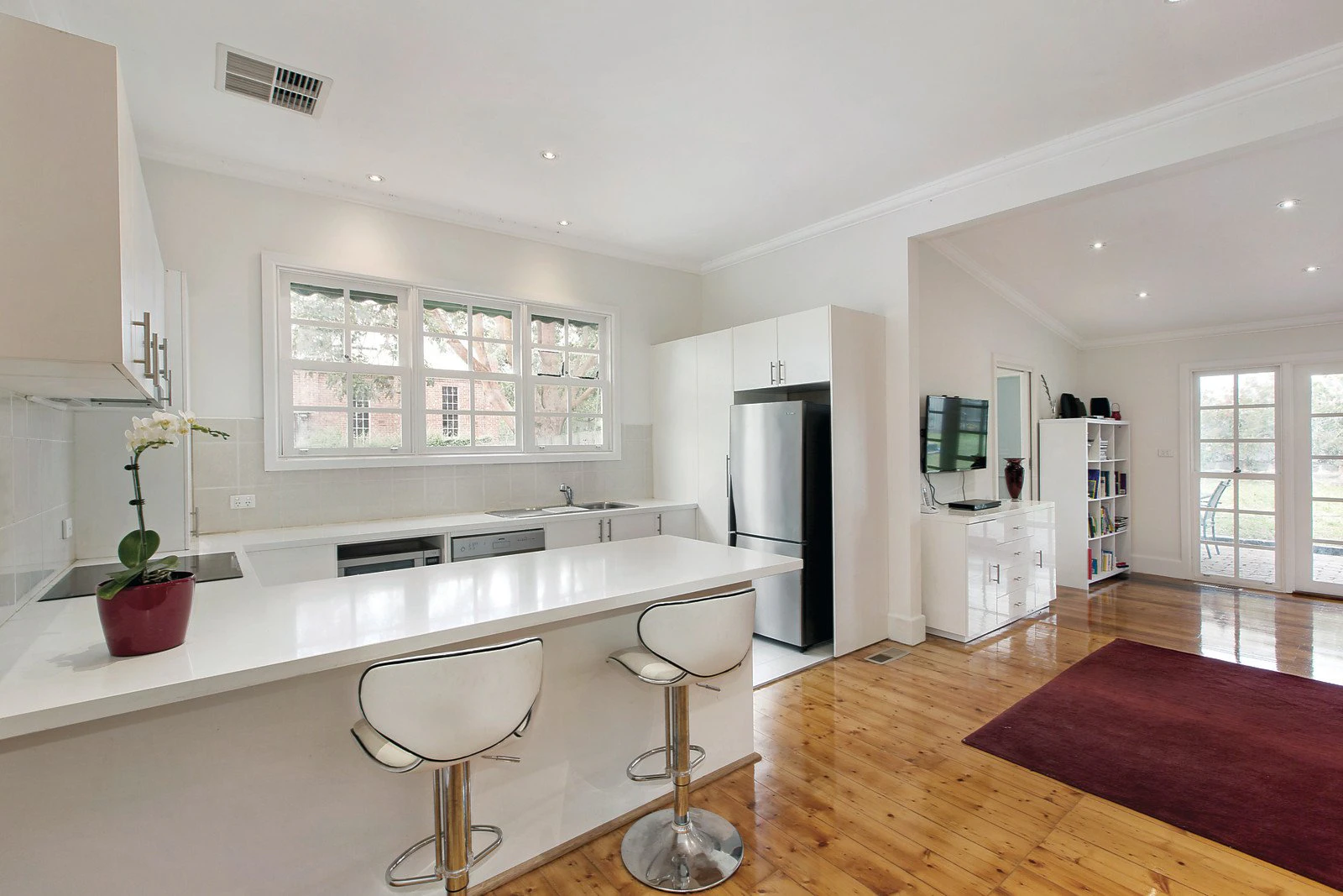 31 Barnard Grove, Kew, VIC