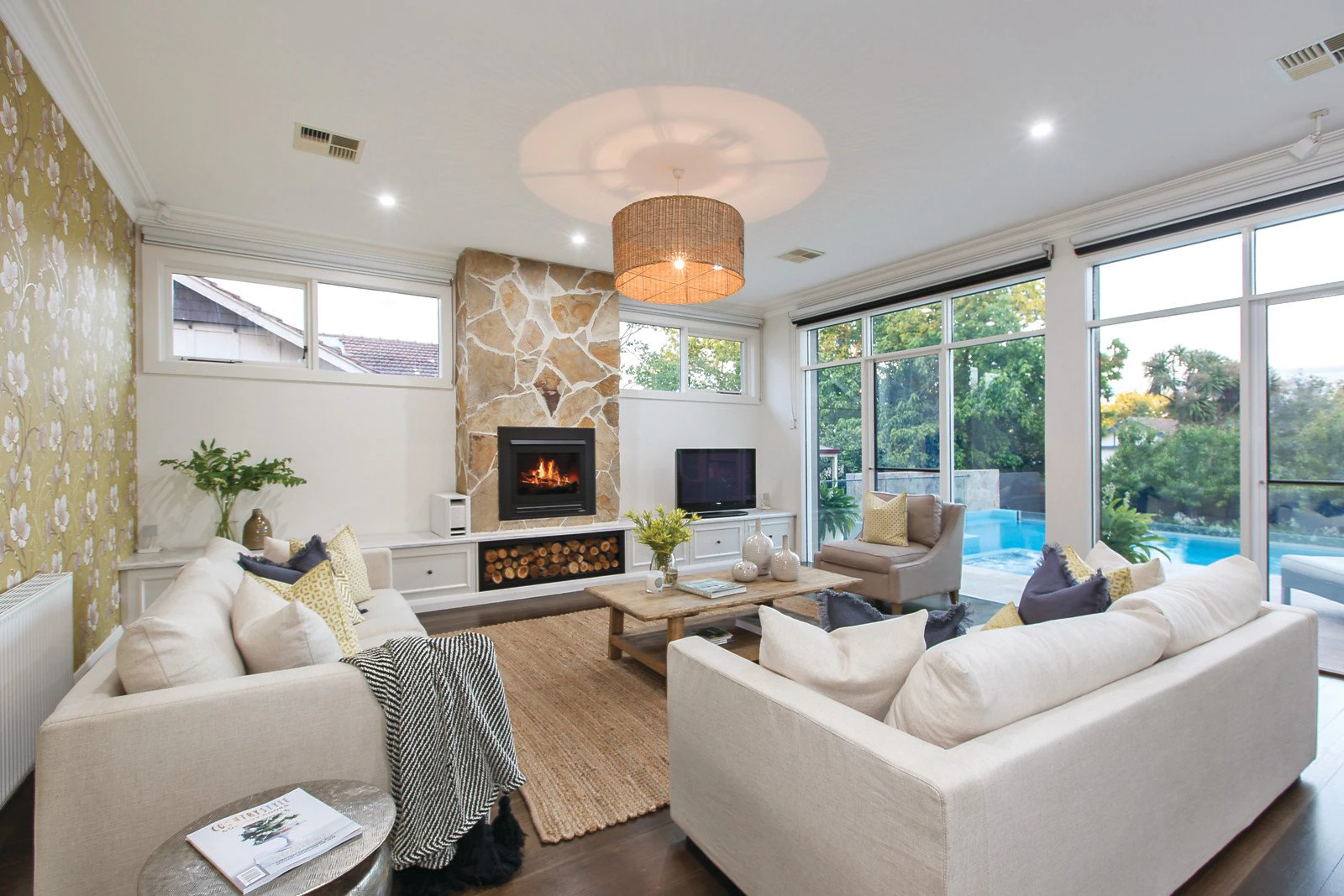 8 Ash Grove, Malvern East, VIC