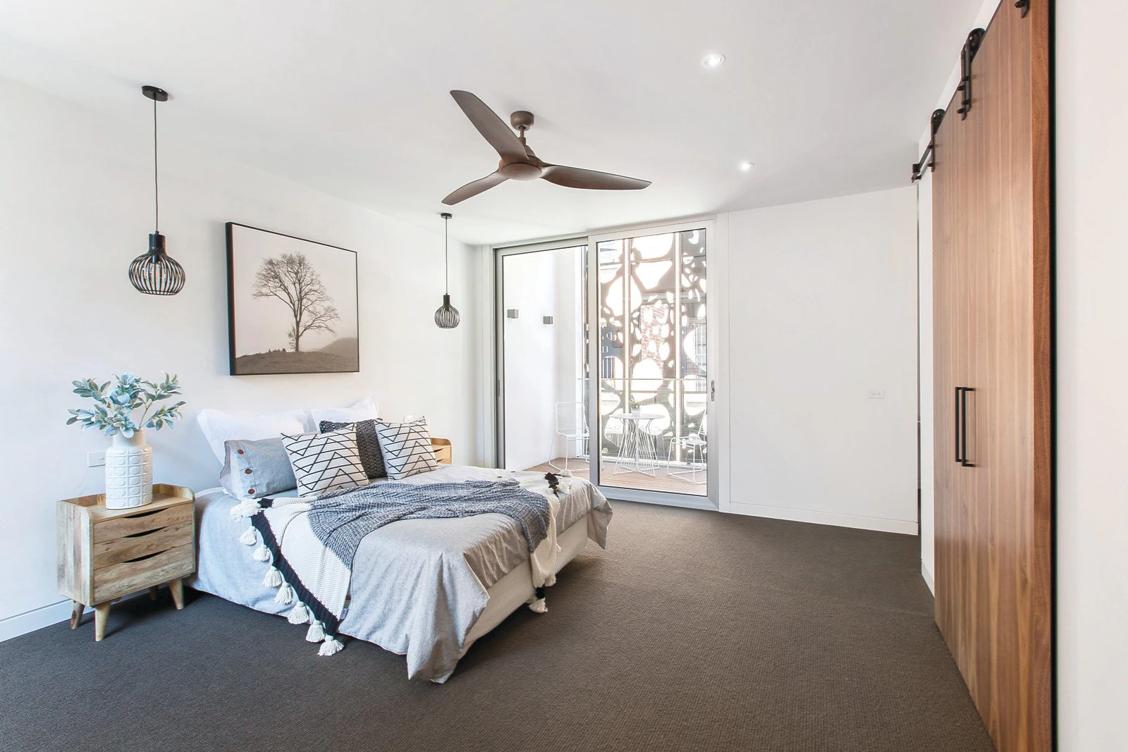 5 Waltham Place, Richmond, VIC